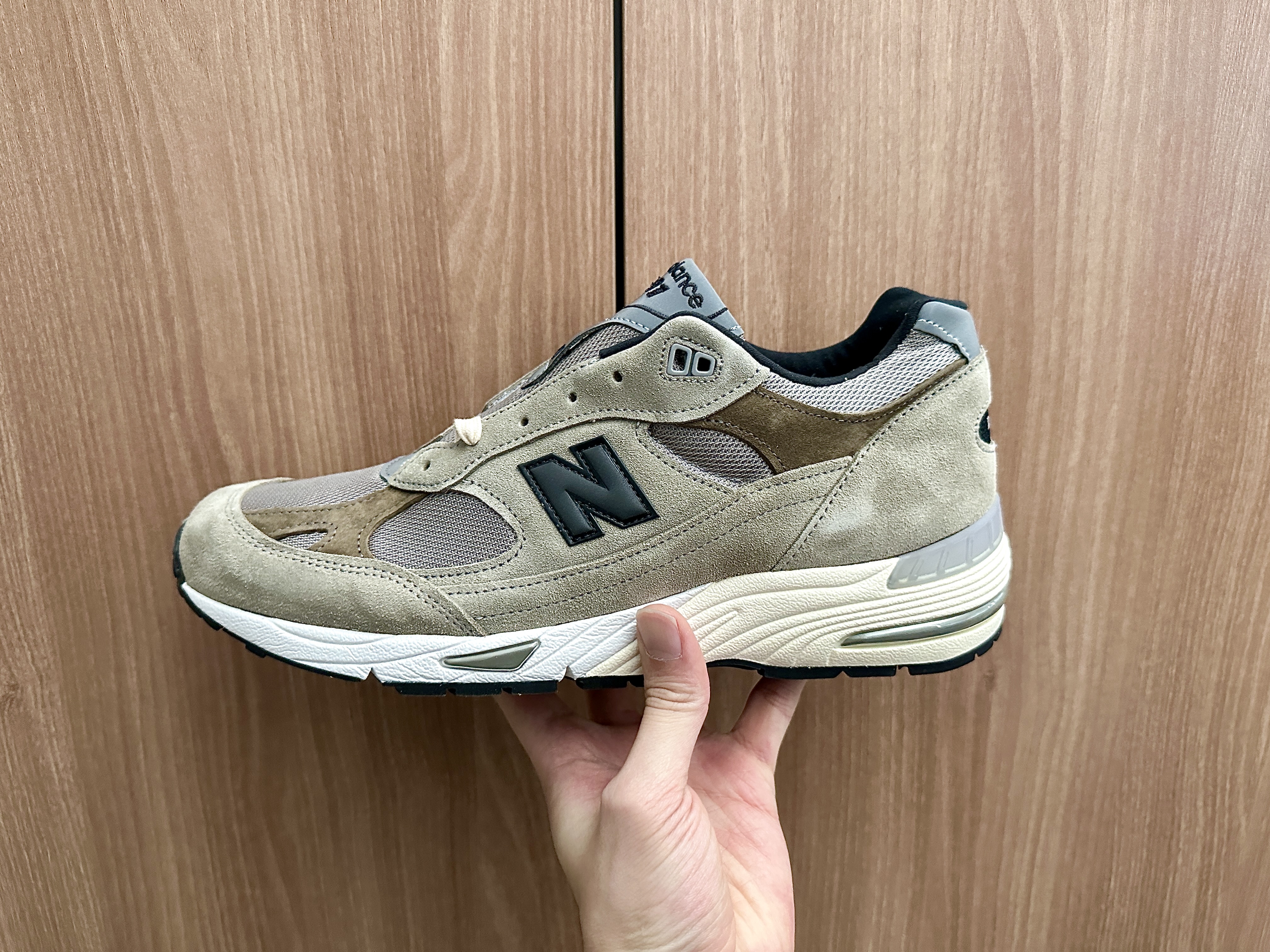 New Balance x JJJJound 991 Made in UK Grey 착용 스타일 - 1