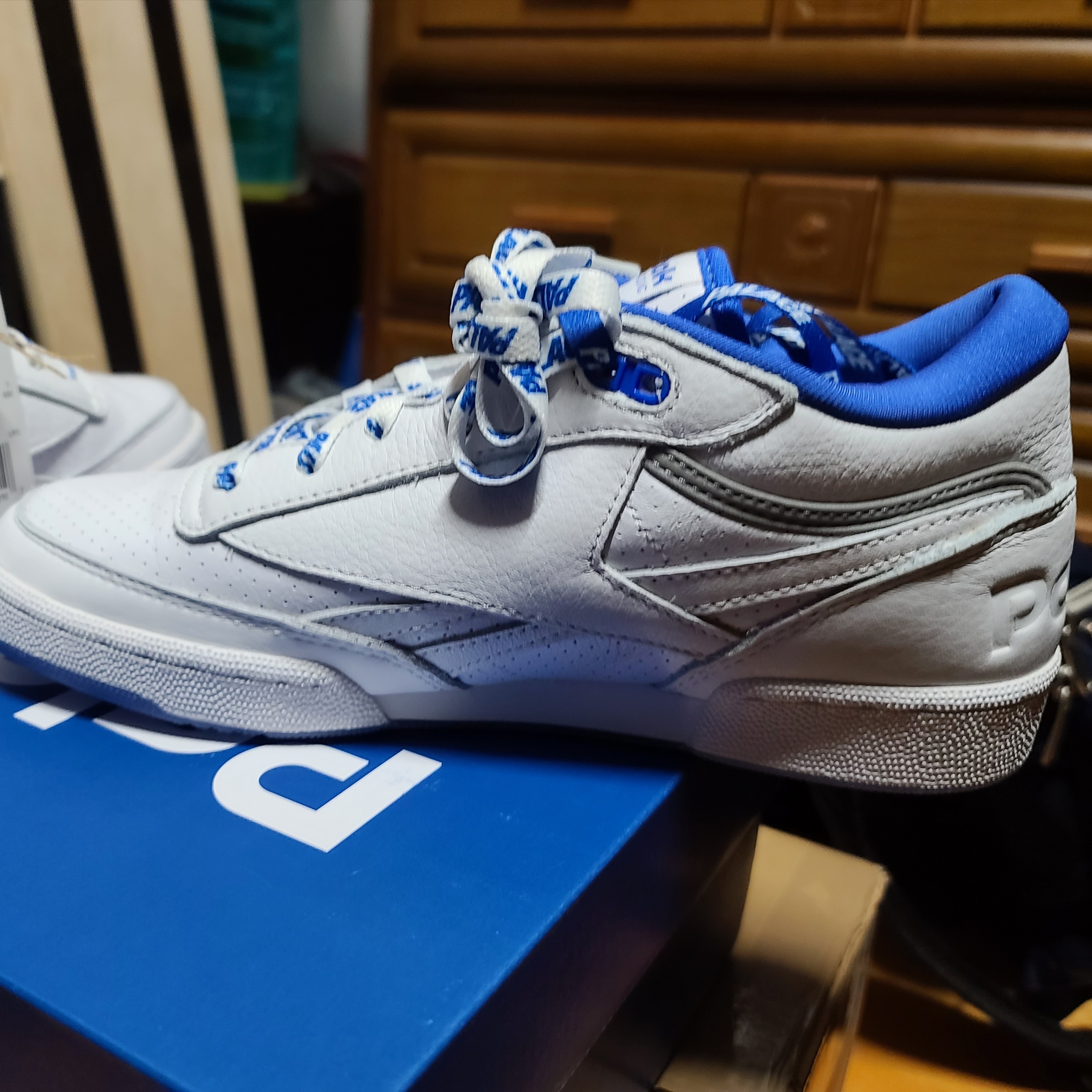 Reebok x Palace Club C Mid II Revenge Footwear White - 23SS 착용 스타일 - 3