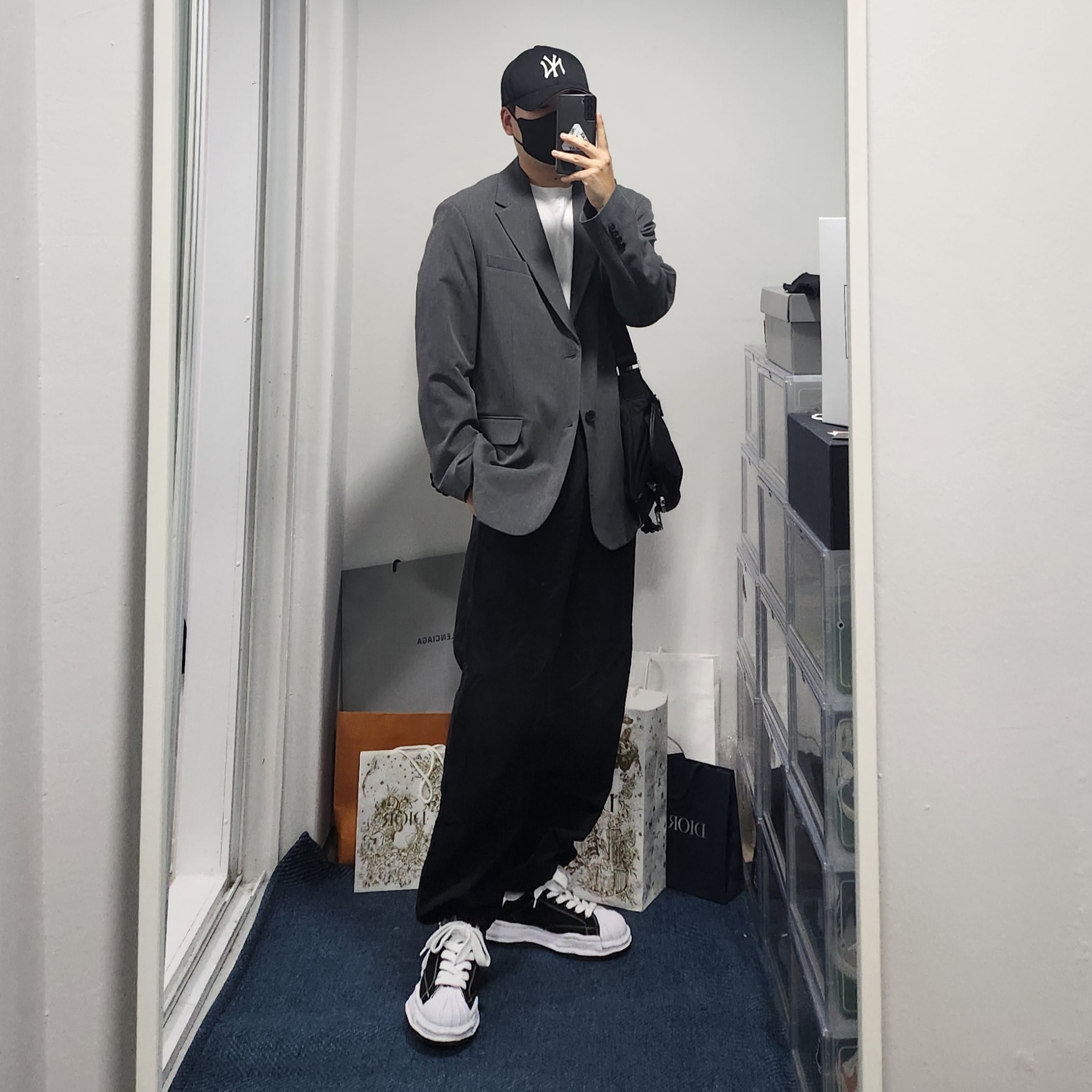 Maison Mihara Yasuhiro Blakey OG Sole Canvas Low-top Sneakers Black White 착용 스타일