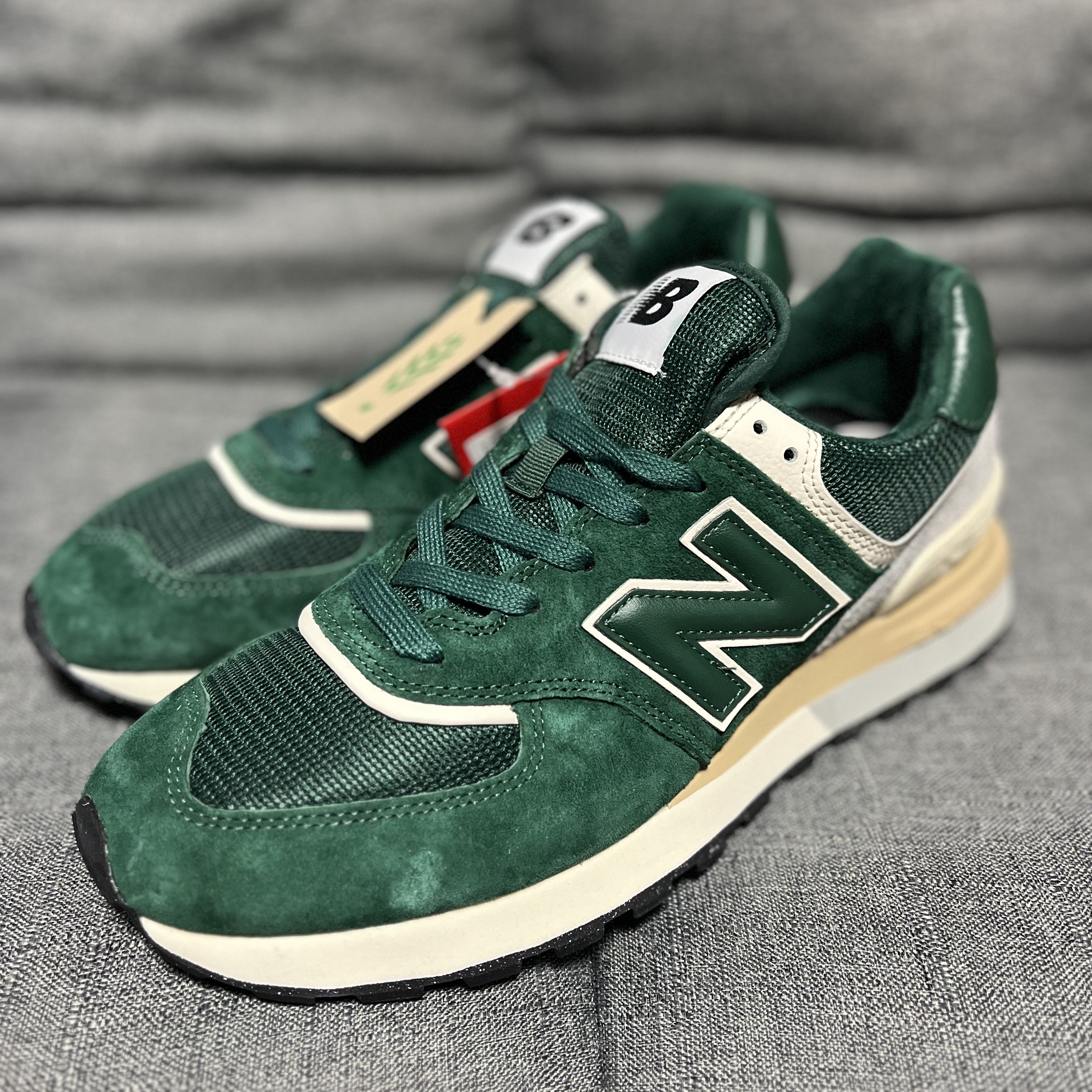 New Balance 574 Legacy Green 착용 스타일 - 2
