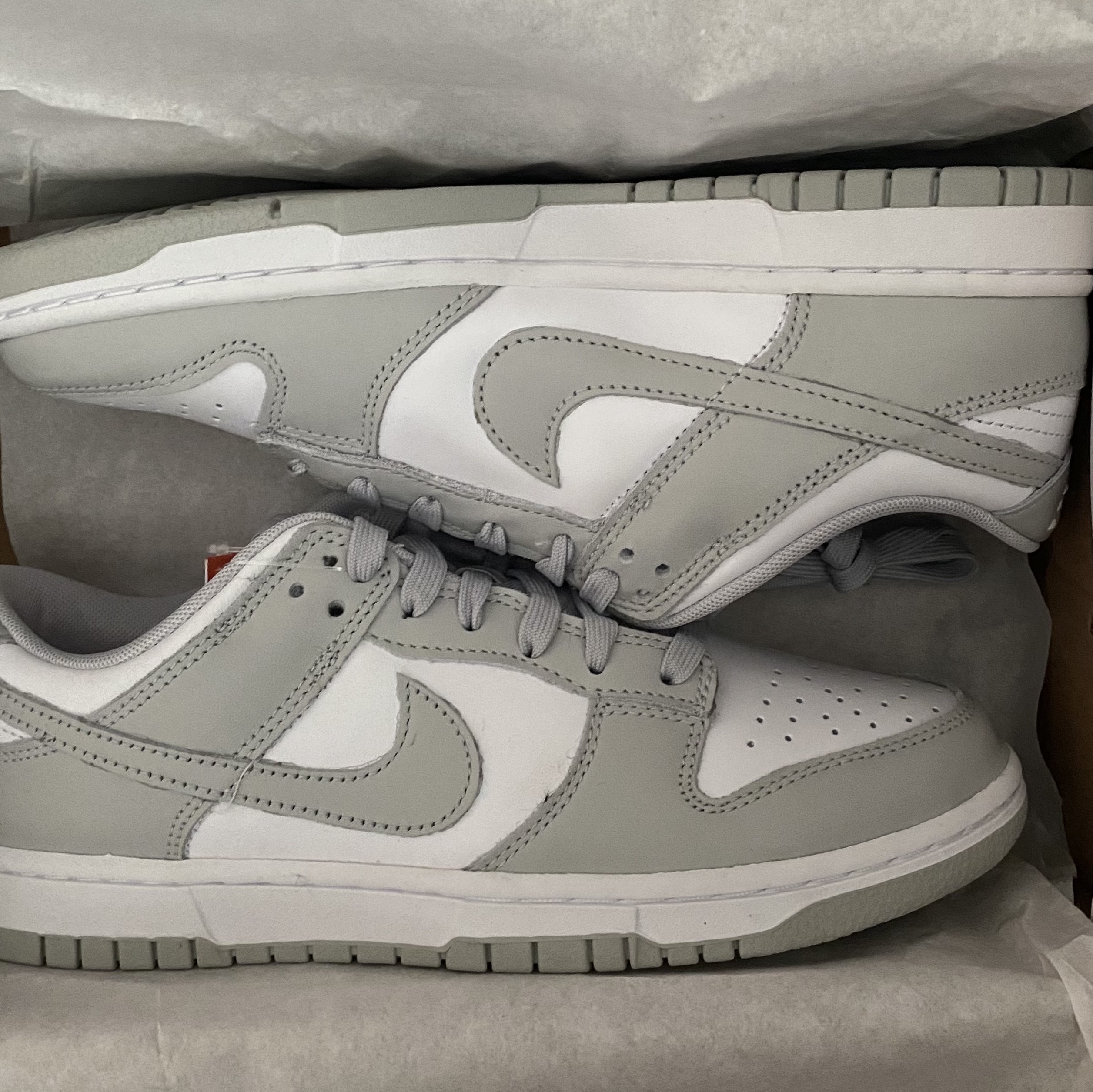 Nike Dunk Low Retro Grey Fog 착용 스타일