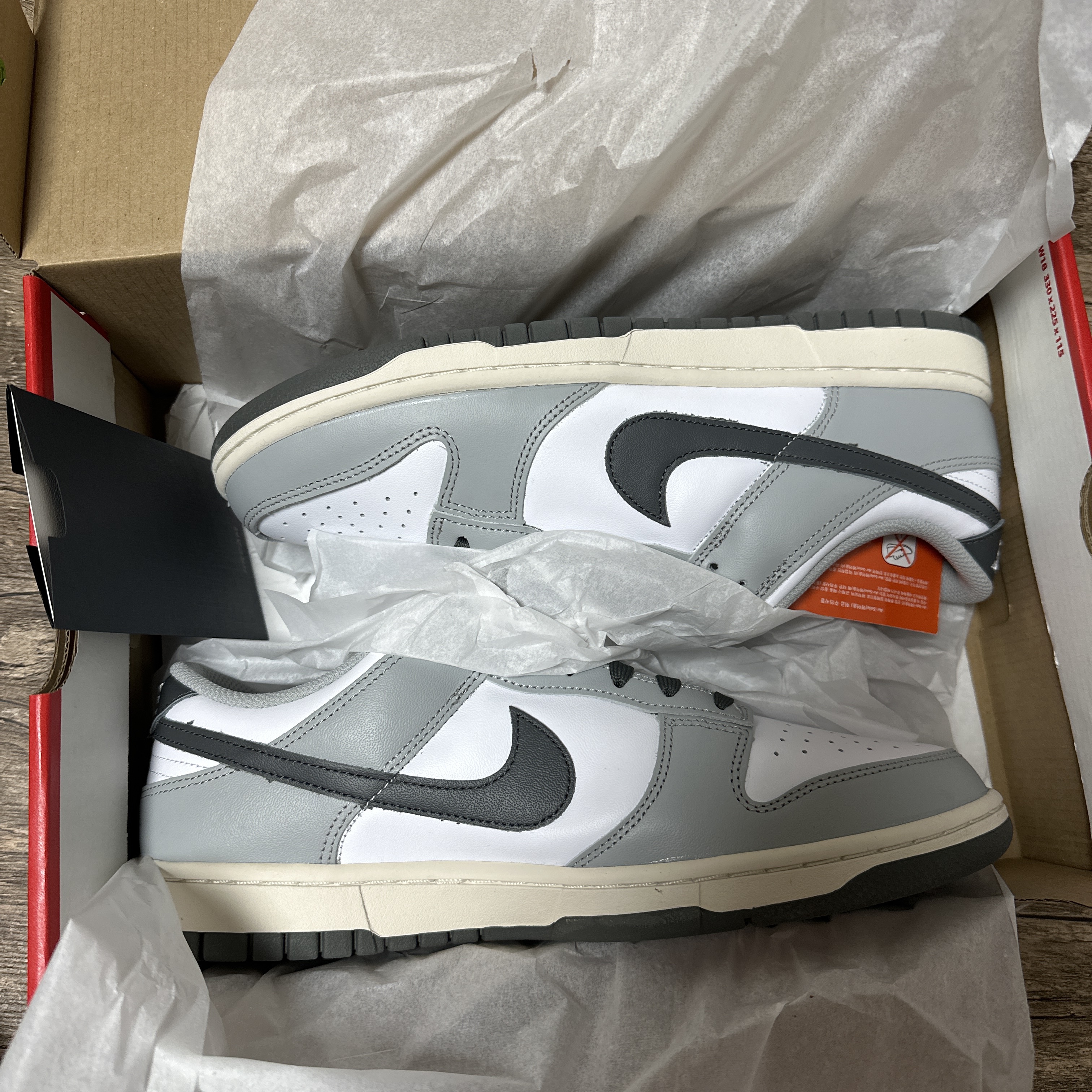 (W) Nike Dunk Low Light Smoke Grey 착용 스타일