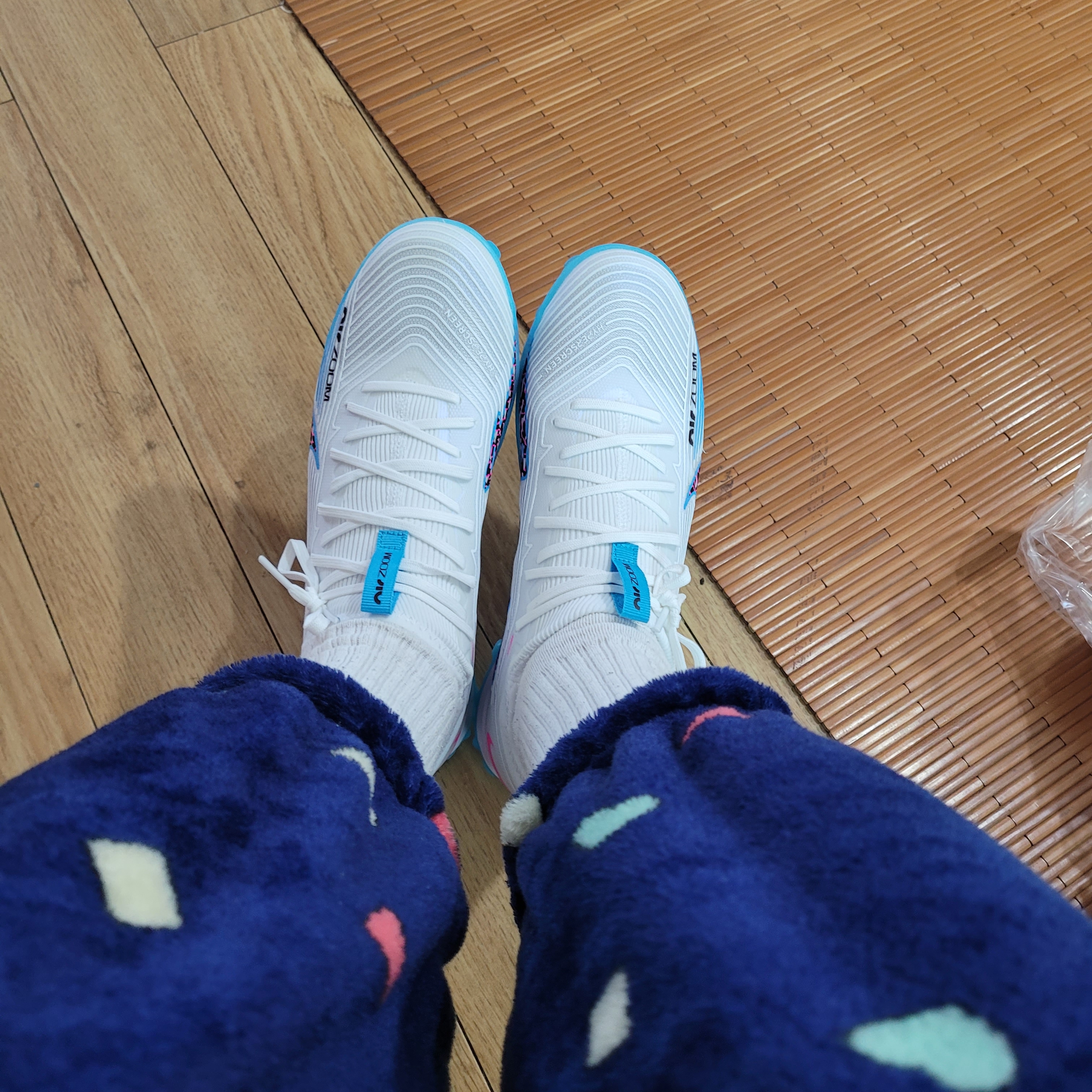 Nike Zoom Mercurial Vapor 15 Pro TF White Baltic Blue 착용 스타일 - 2