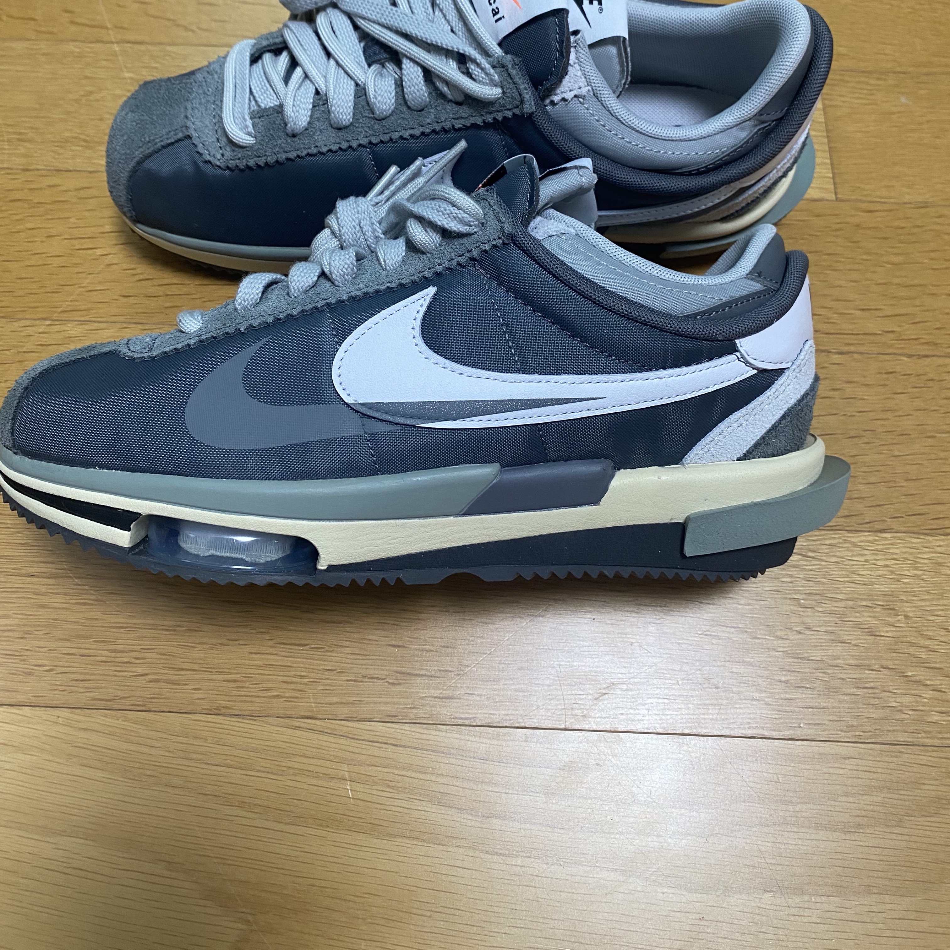 Nike x Sacai Zoom Cortez SP Iron Grey 착용 스타일 - 2