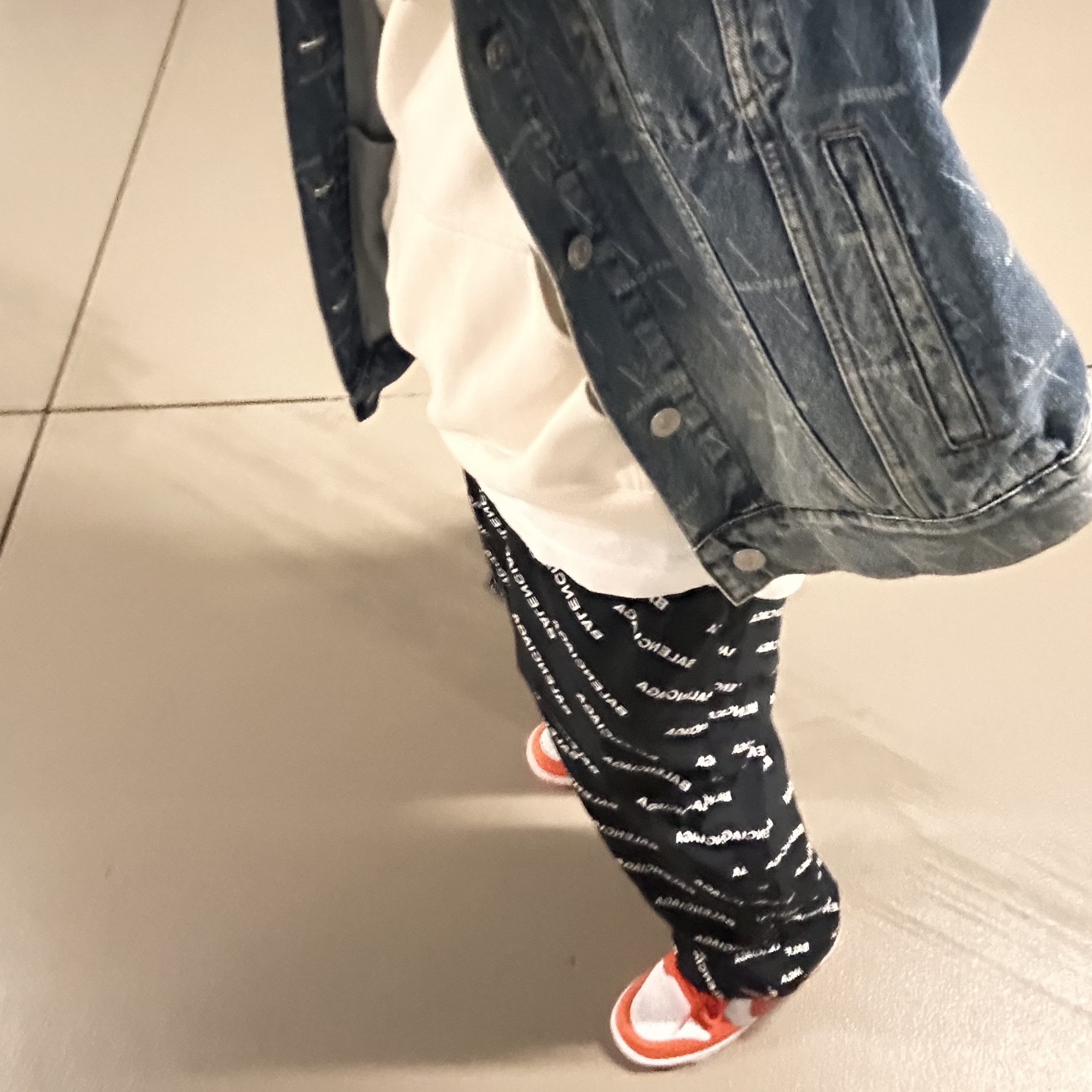 Balenciaga Padded Japanese Denim Jacket Indigo, Nike Dunk Low SP Syracuse 2022 착용 스타일 - 1