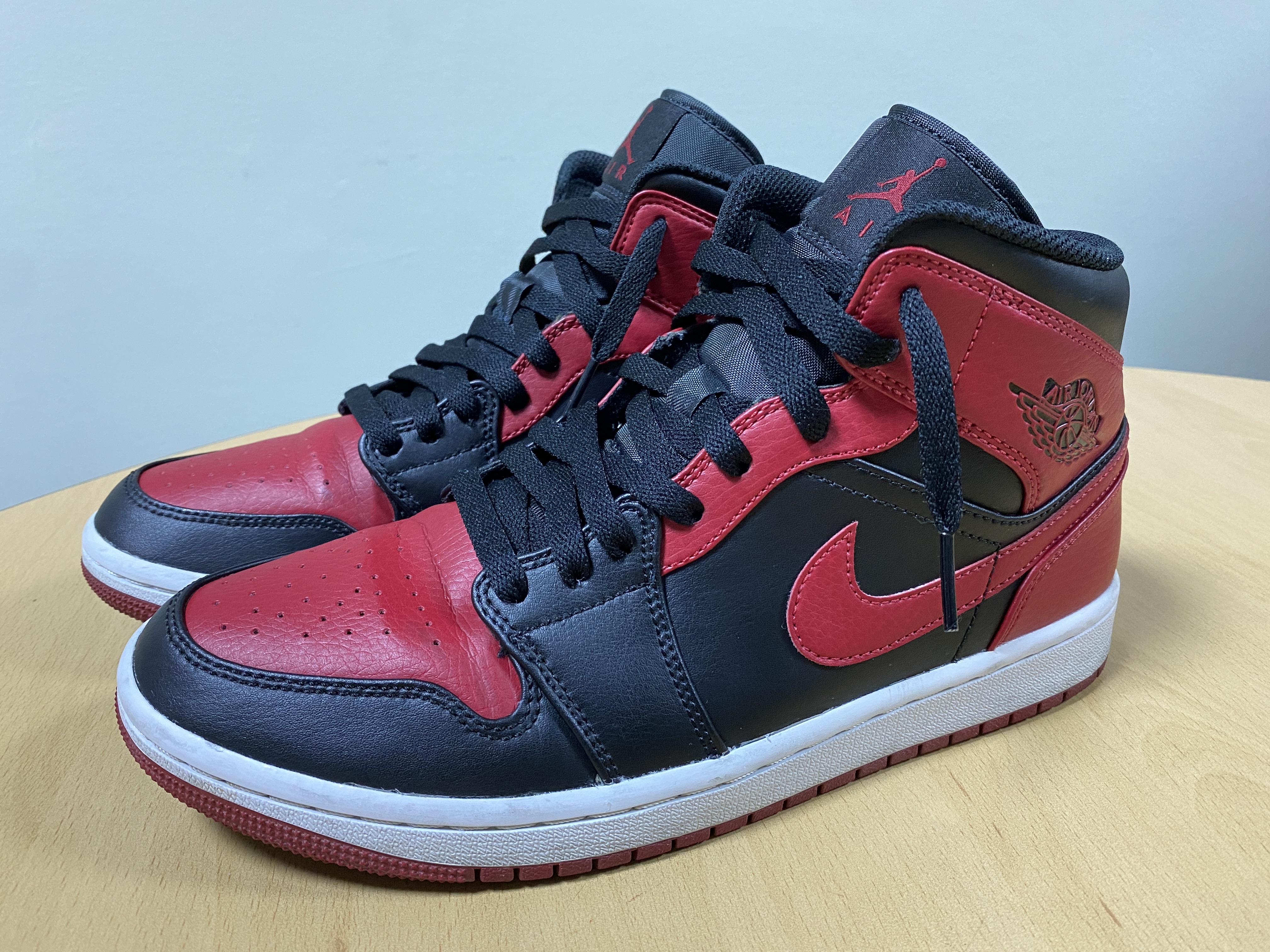 Jordan 1 Mid Bred Banned 2020 착용 스타일