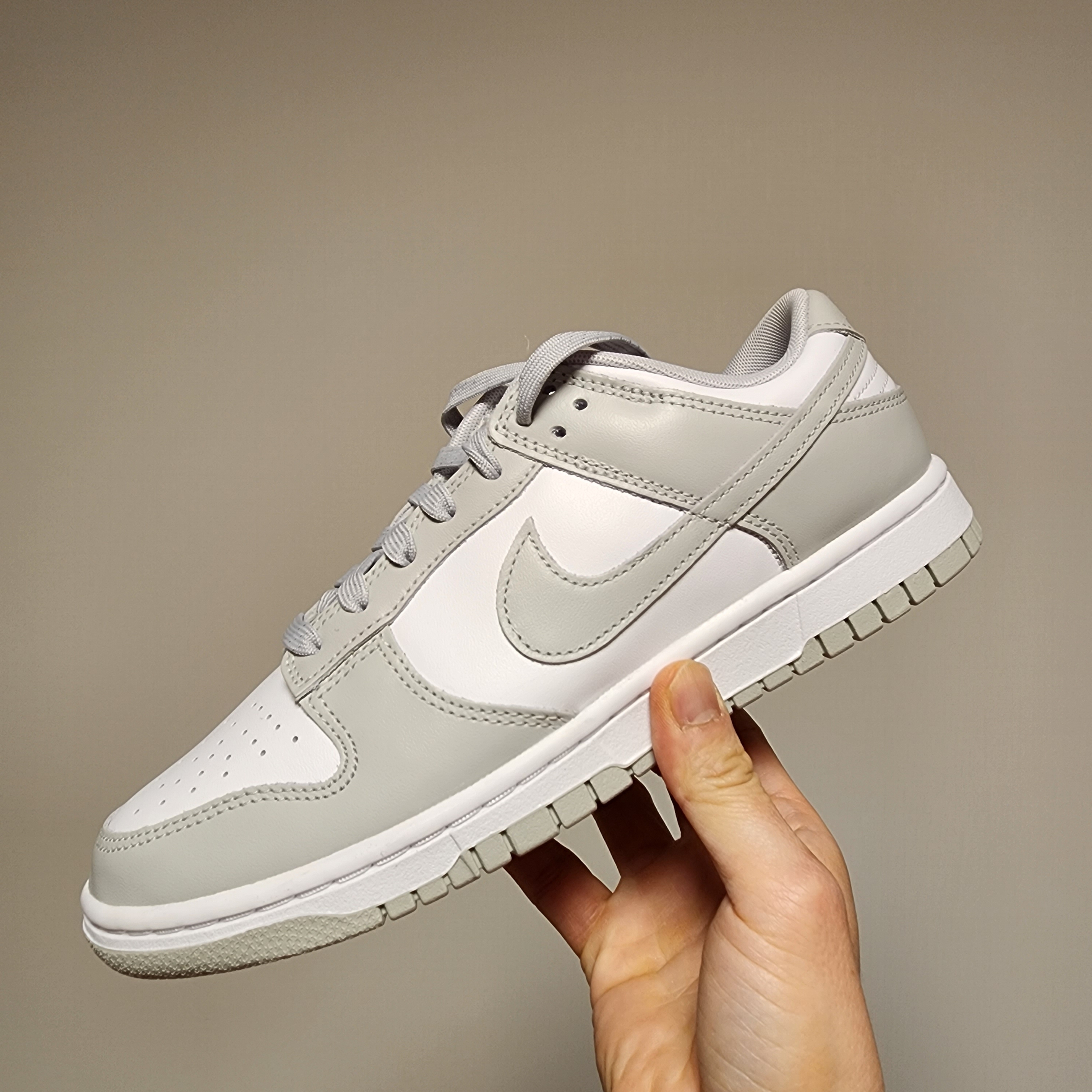 Nike Dunk Low Retro Grey Fog 착용 스타일 - 1