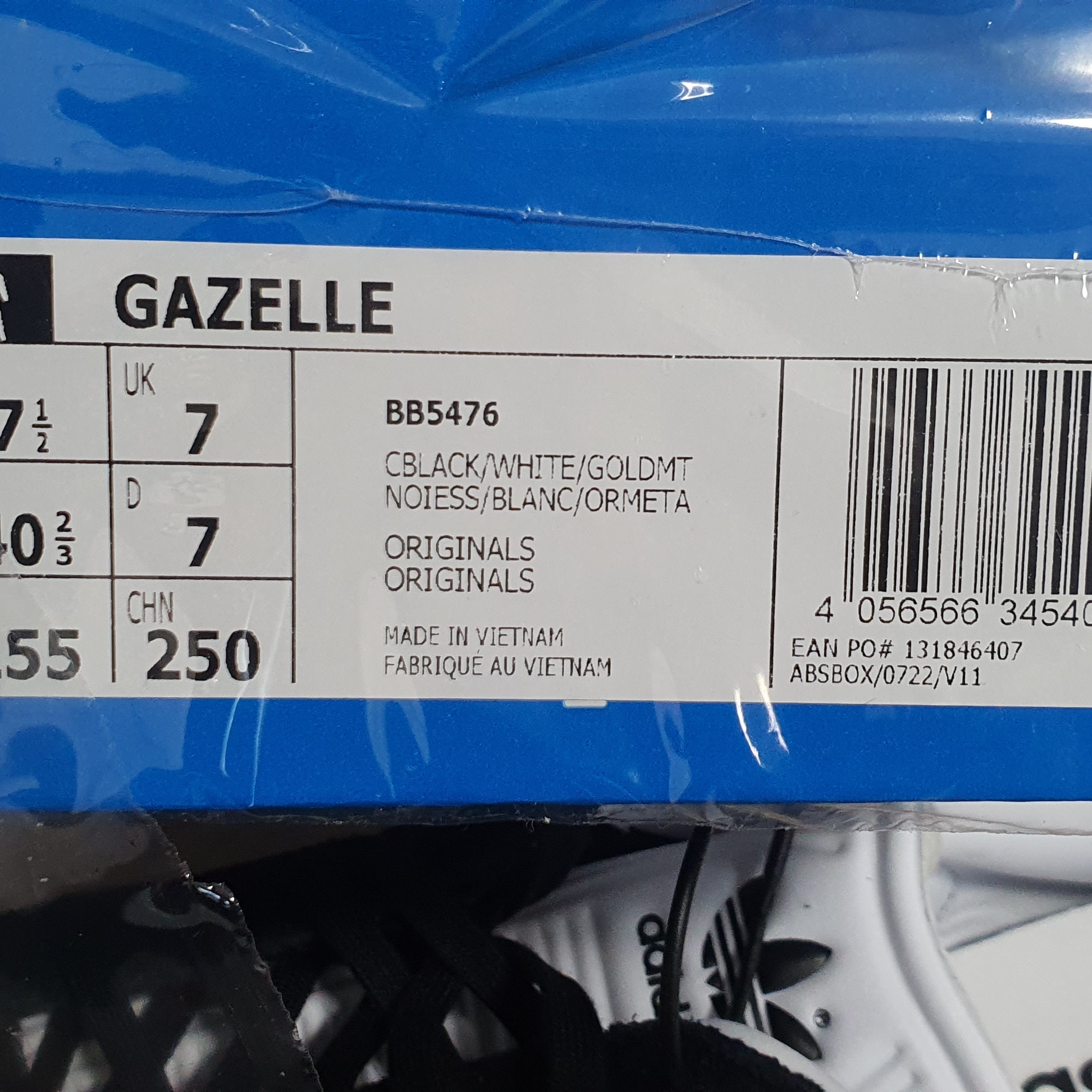 Adidas Gazelle Core Black White 착용 스타일 - 4