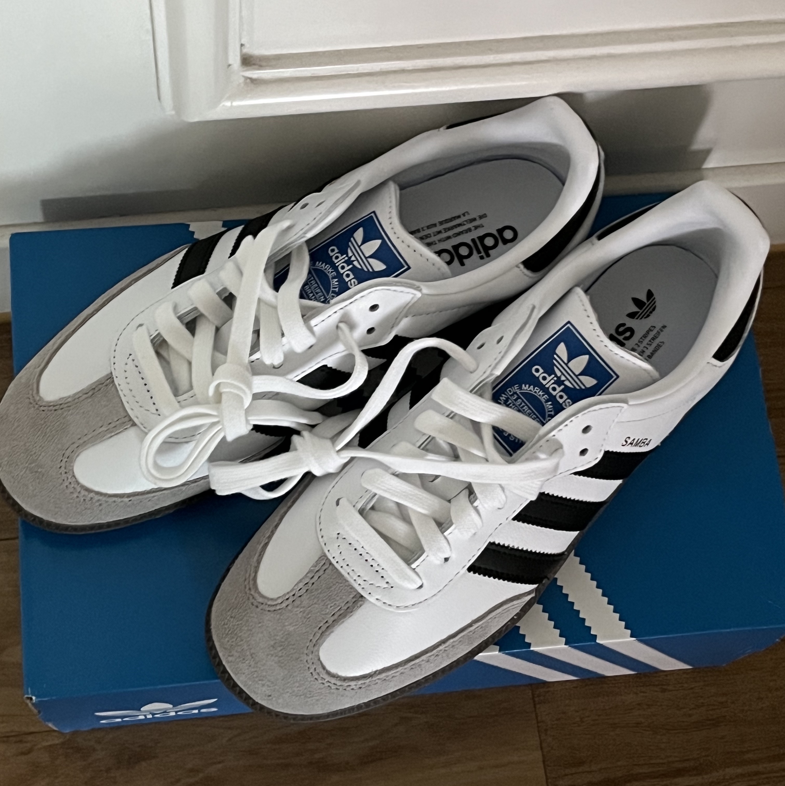Adidas Samba OG Cloud White 착용 스타일