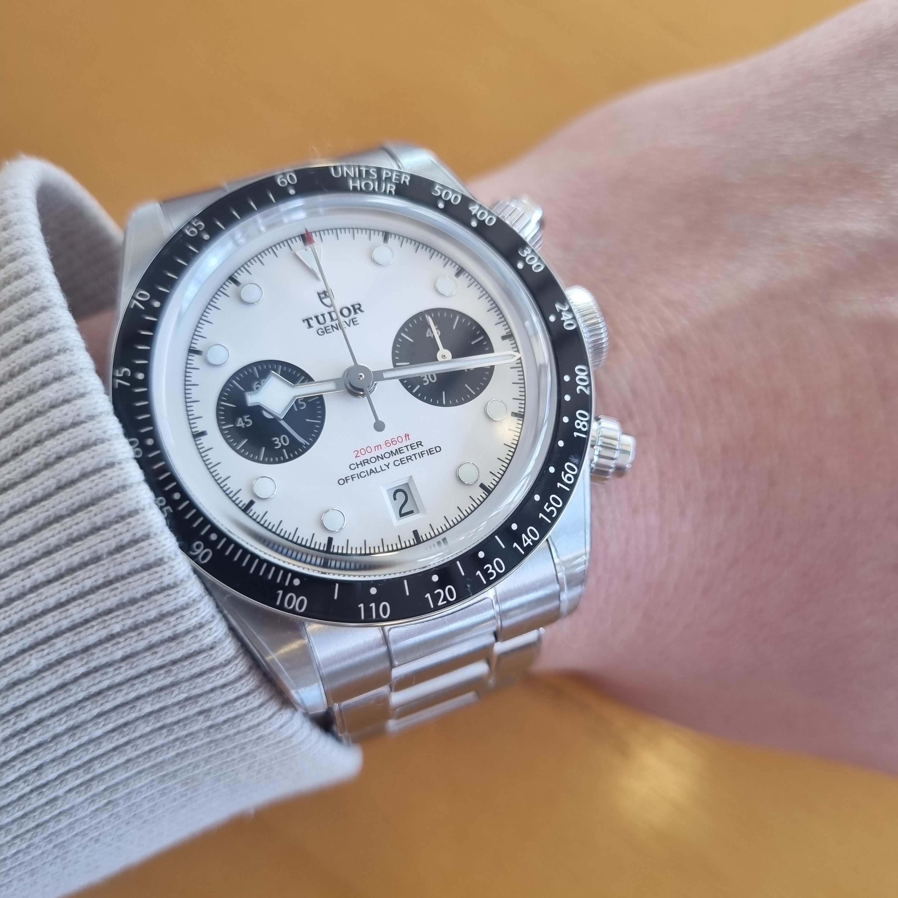Tudor Black Bay Chrono MT5813 Steel Bracelet Opaline 착용 스타일 - 1