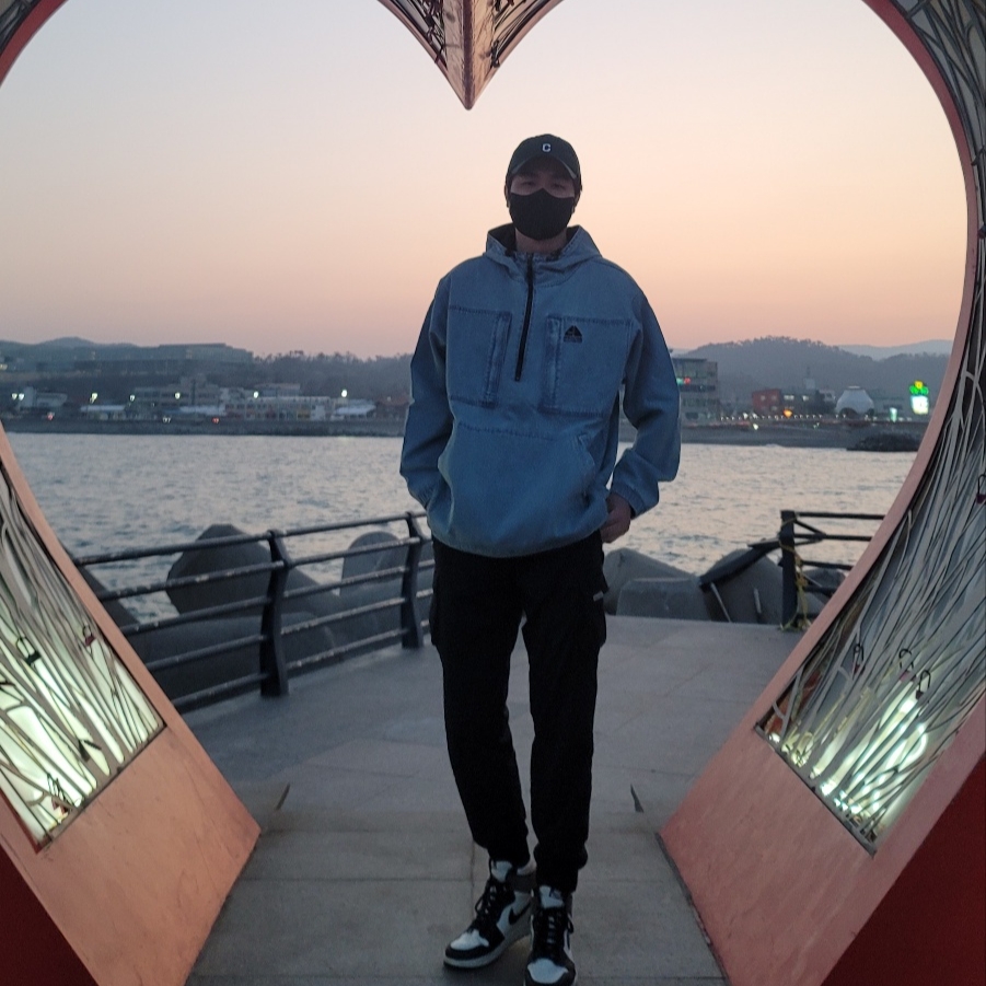 Supreme x Nike ACG Denim Pullover Washed Blue - 22FW, Jordan 1 Retro High OG Black Mocha 착용 스타일 - 3