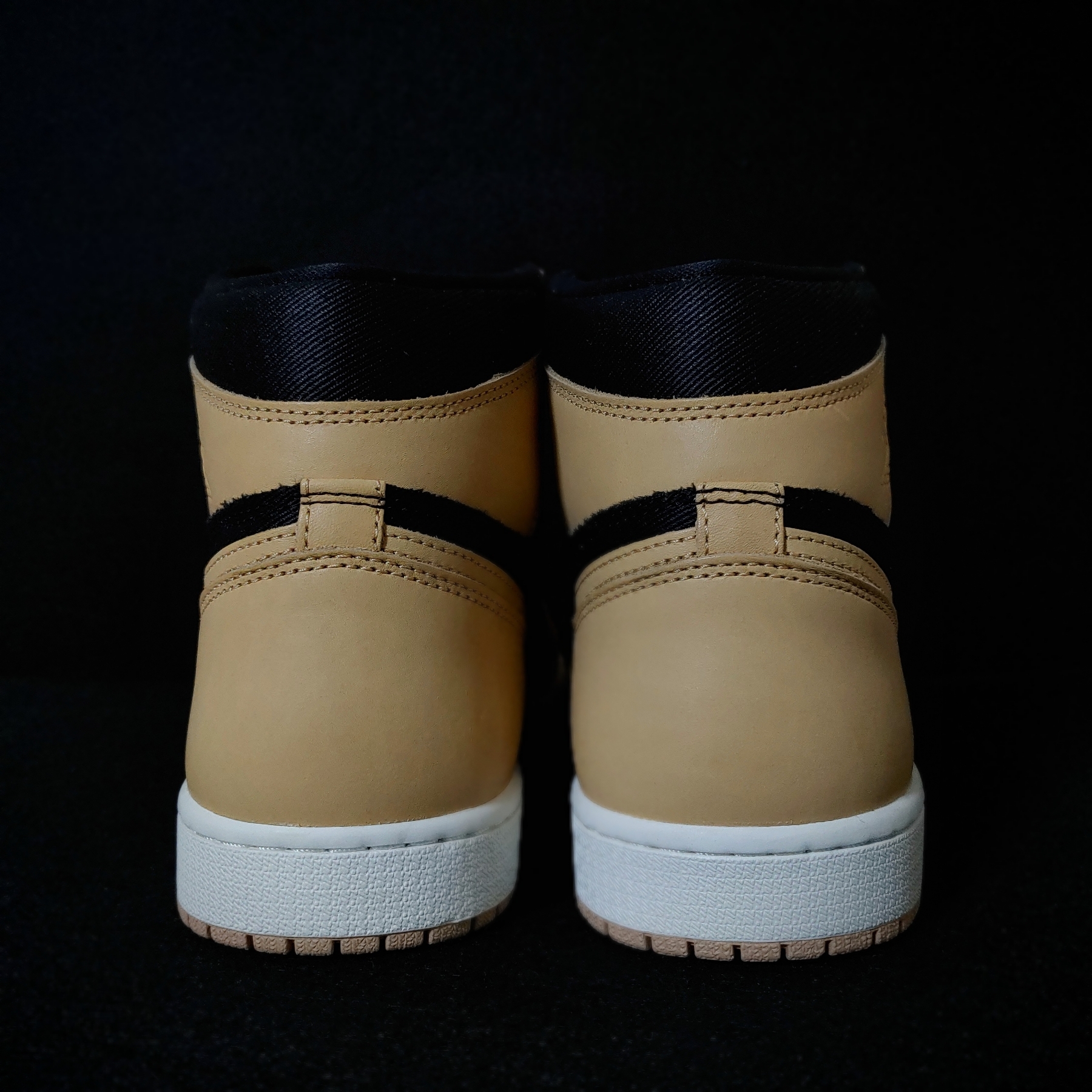 Jordan 1 Retro High OG Vachetta Tan 착용 스타일 - 3