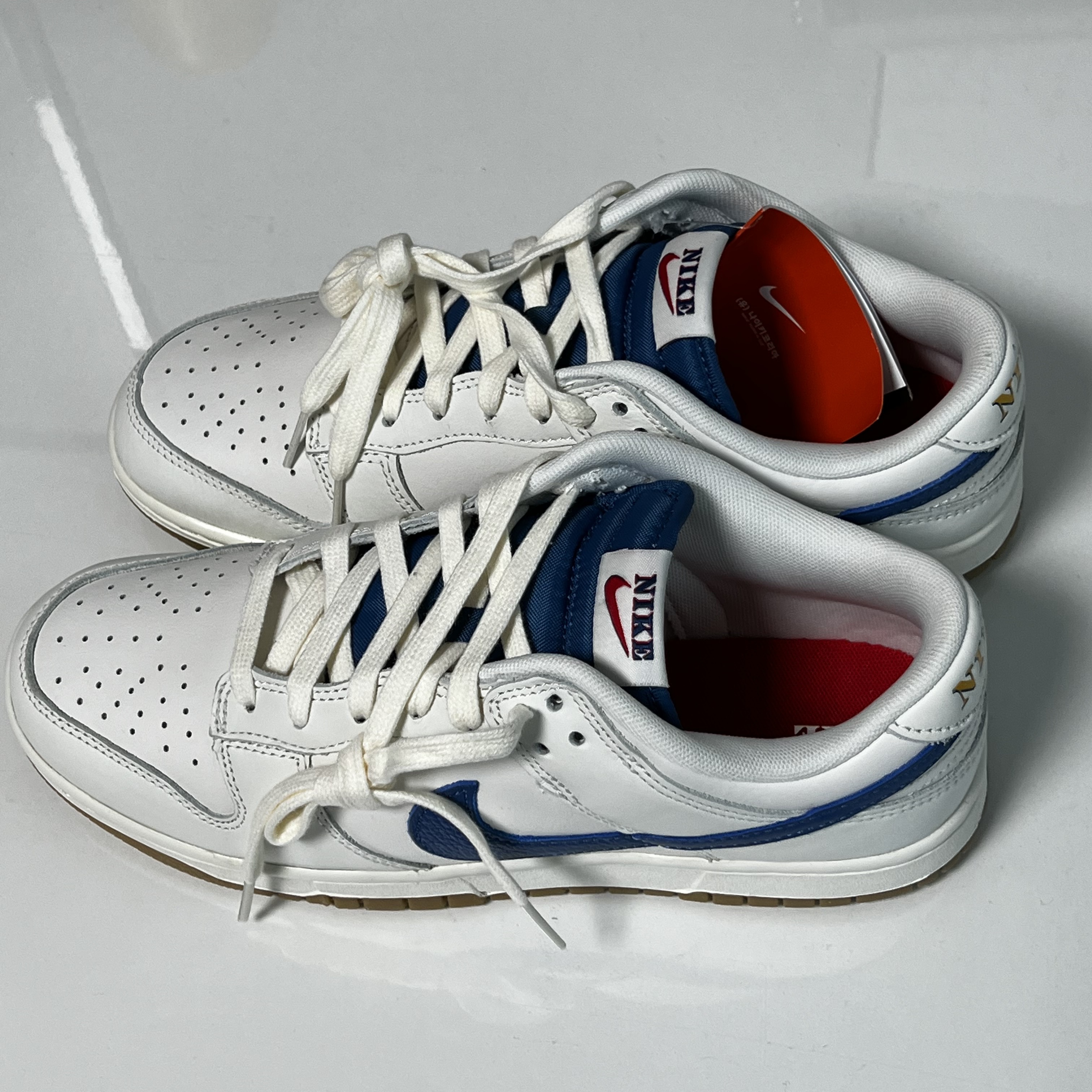 Nike Dunk Low SE Sail Dark Marina Blue 착용 스타일 - 1