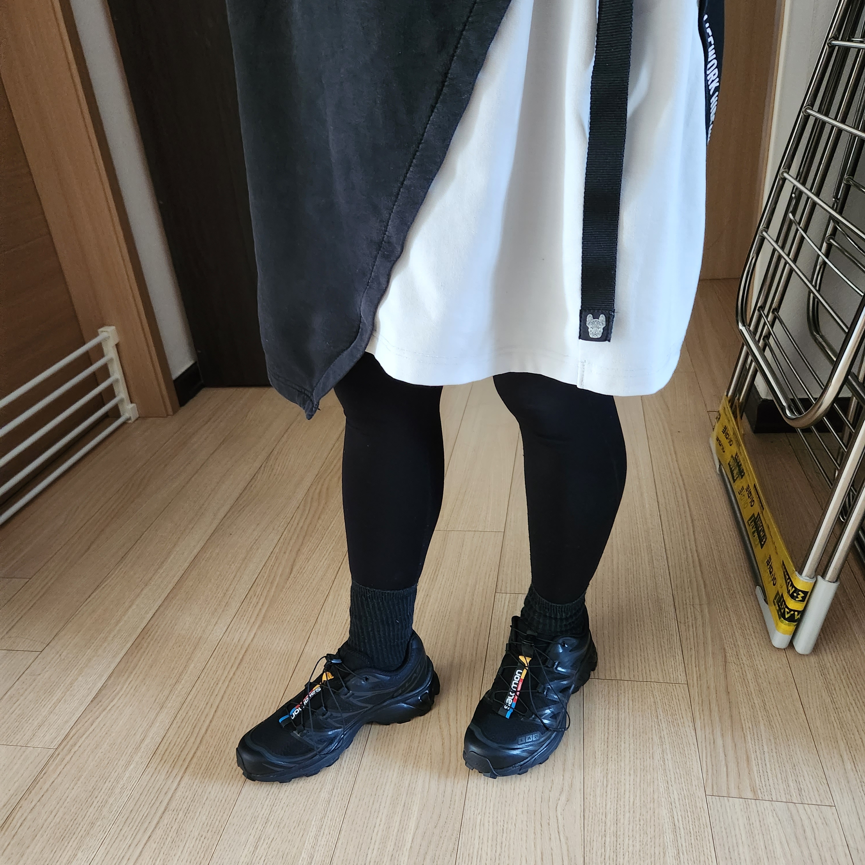 Salomon XT-6 ADV Black 착용 스타일