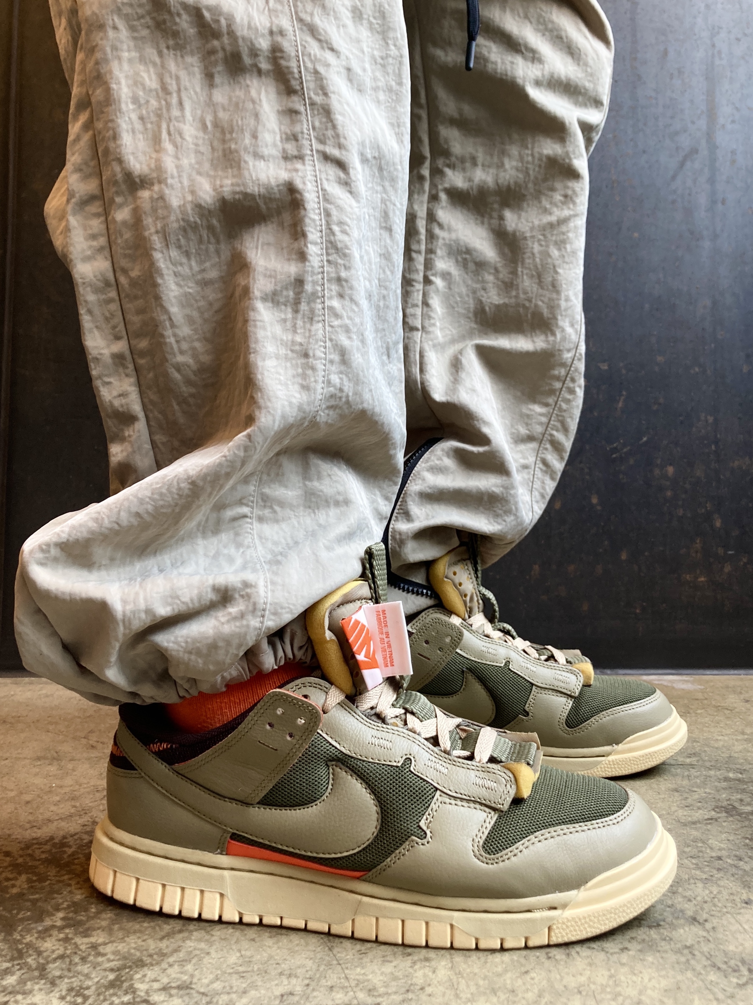 Nike Air Dunk Jumbo Medium Olive, Essentials x New Era Goat Retro Crown 9FIFTY Strapback Brown 착용 스타일 - 2
