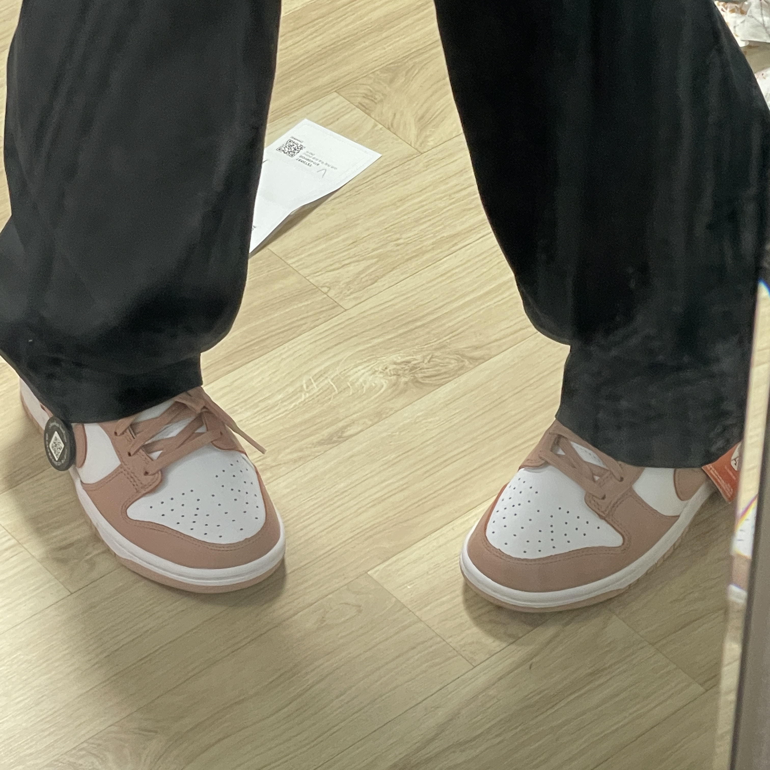 (W) Nike Dunk Low Rose Whisper 착용 스타일 - 4