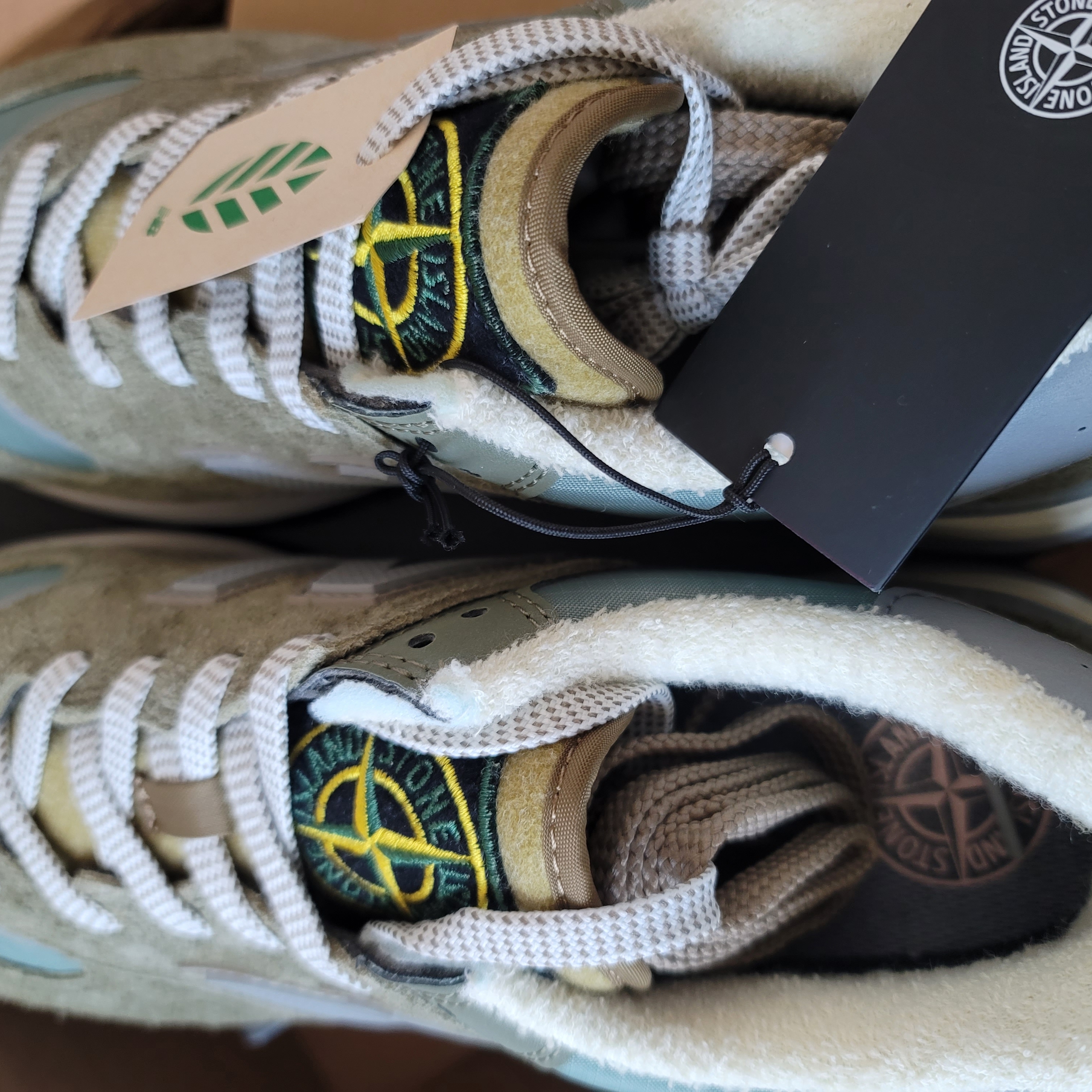 New Balance x Stone Island 574 Legacy Green 착용 스타일 - 2