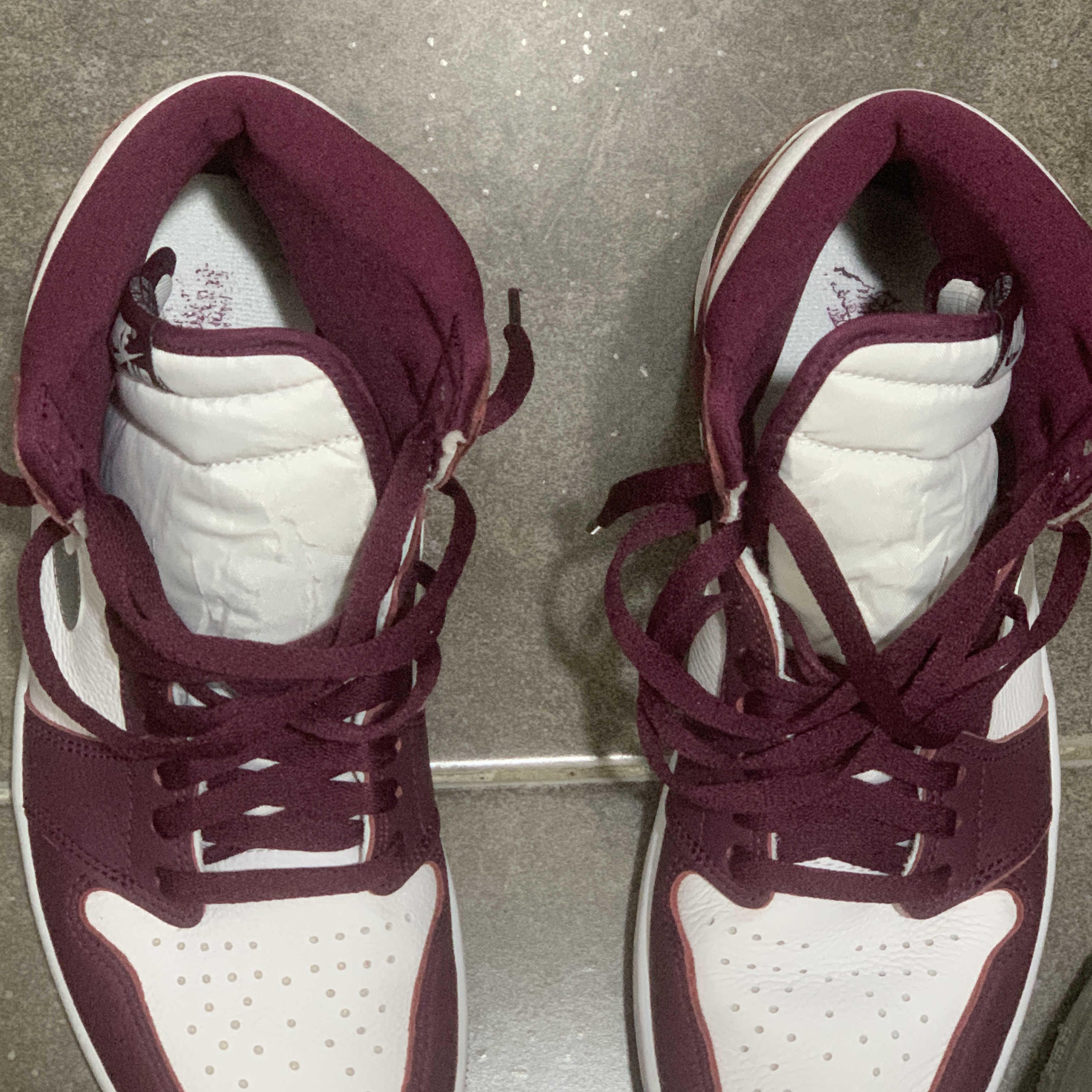 Jordan 1 Retro High OG Bordeaux 착용 스타일