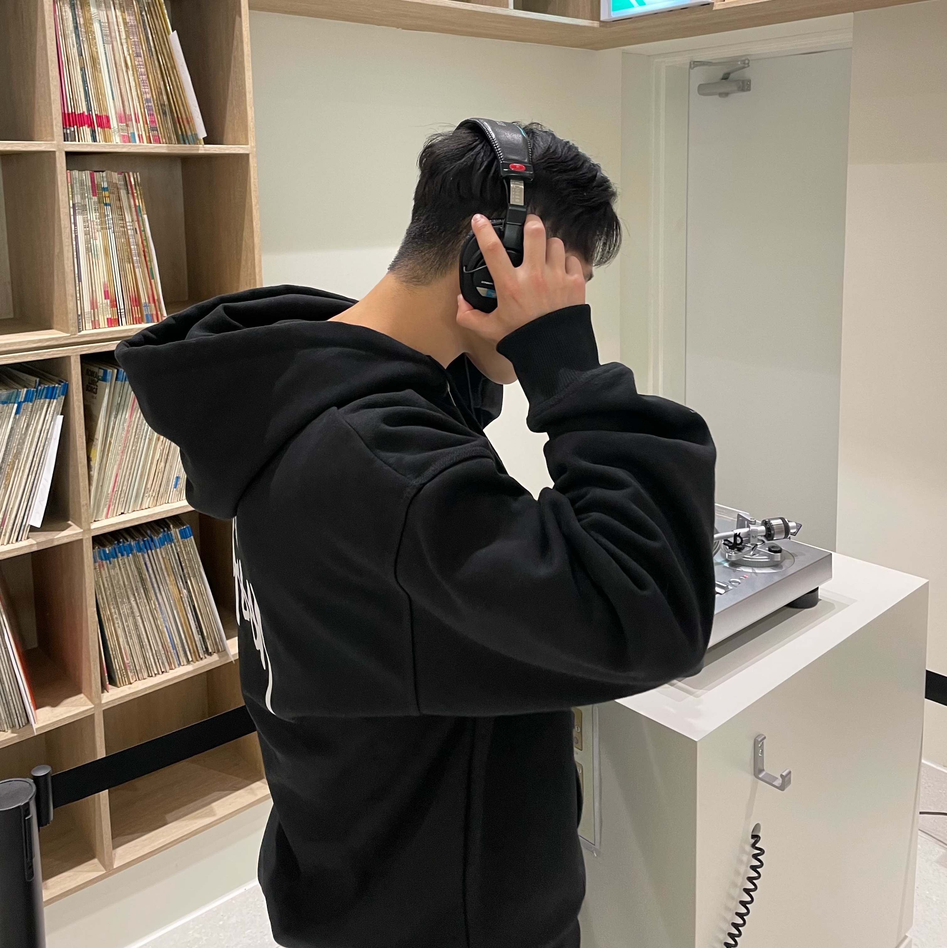 Stussy Basic Stussy Zip Hoodie Black 2023 착용 스타일