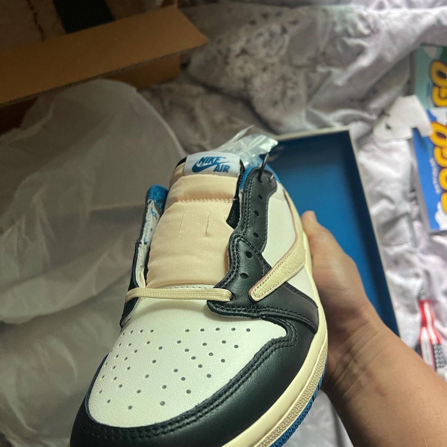 Jordan 1 x Travis Scott x Fragment Retro Low OG SP Military Blue 착용 스타일