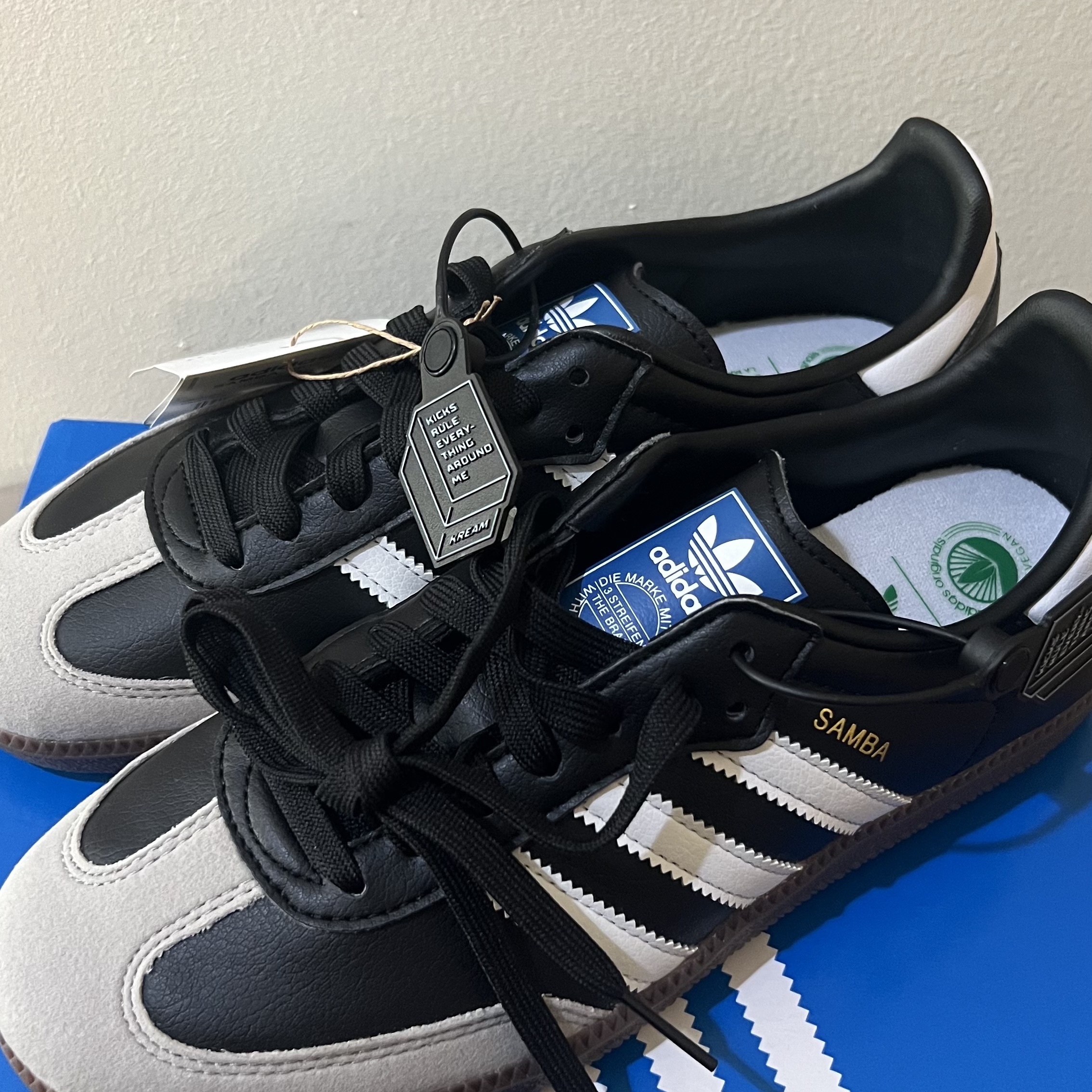 Adidas Samba Vegan Black White 착용 스타일
