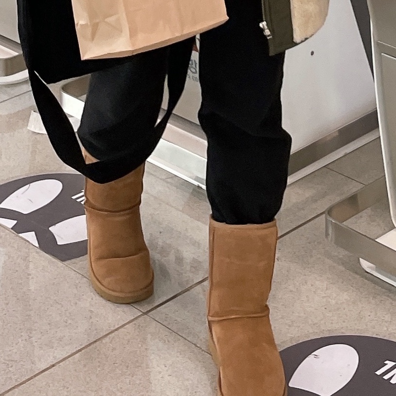 (W) UGG Classic Mini II Boots Chestnut 착용 스타일