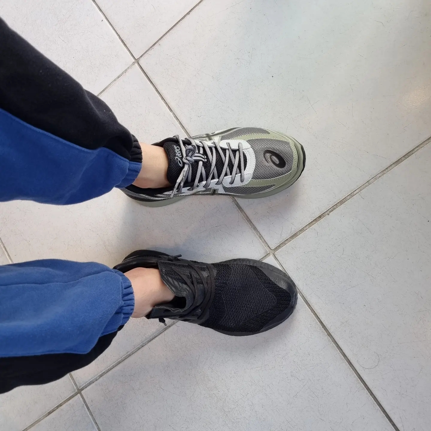 Asics Jog 100 S Sheet Rock - 2E Wide 착용 스타일 - 2