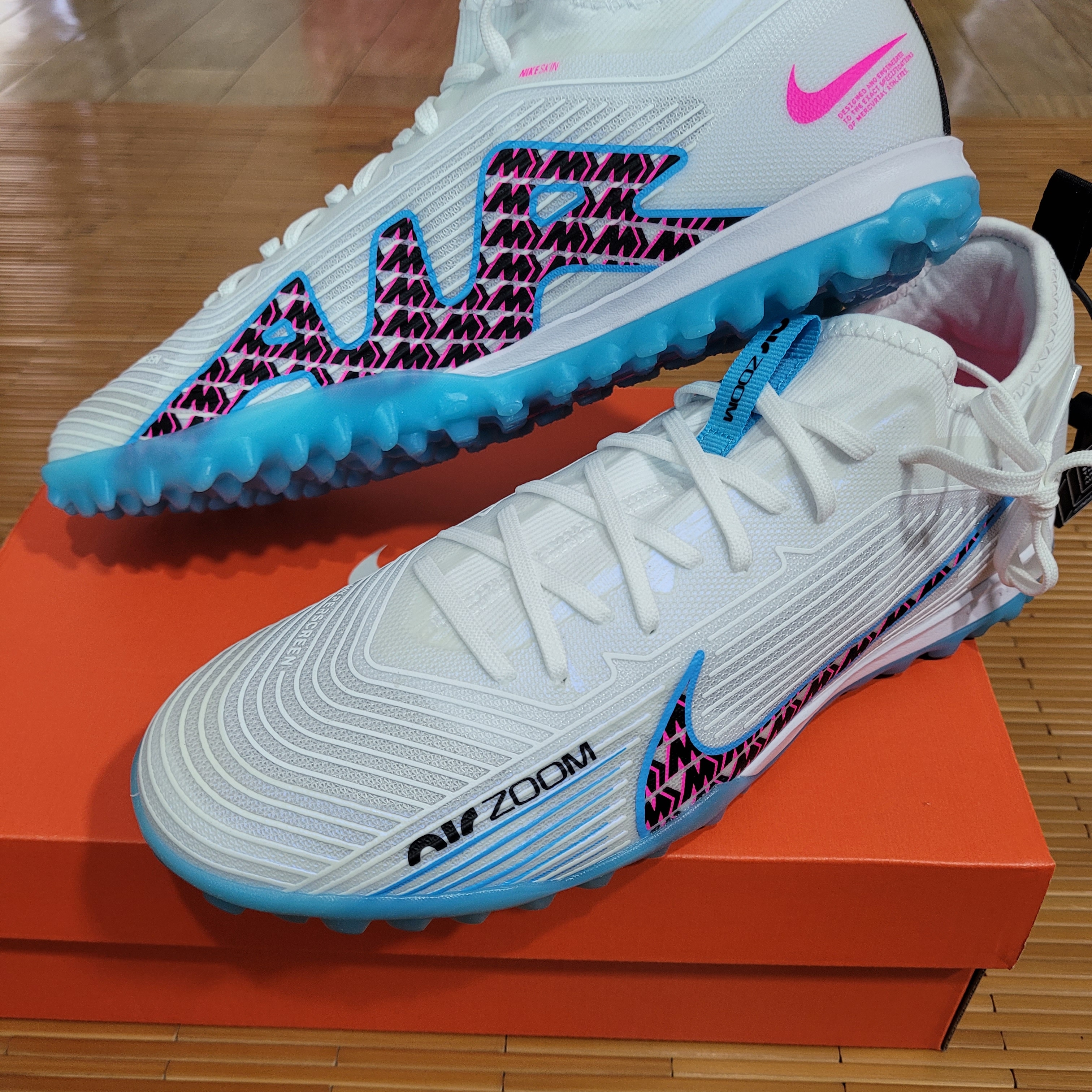 Nike Zoom Mercurial Vapor 15 Pro TF White Baltic Blue 착용 스타일 - 1