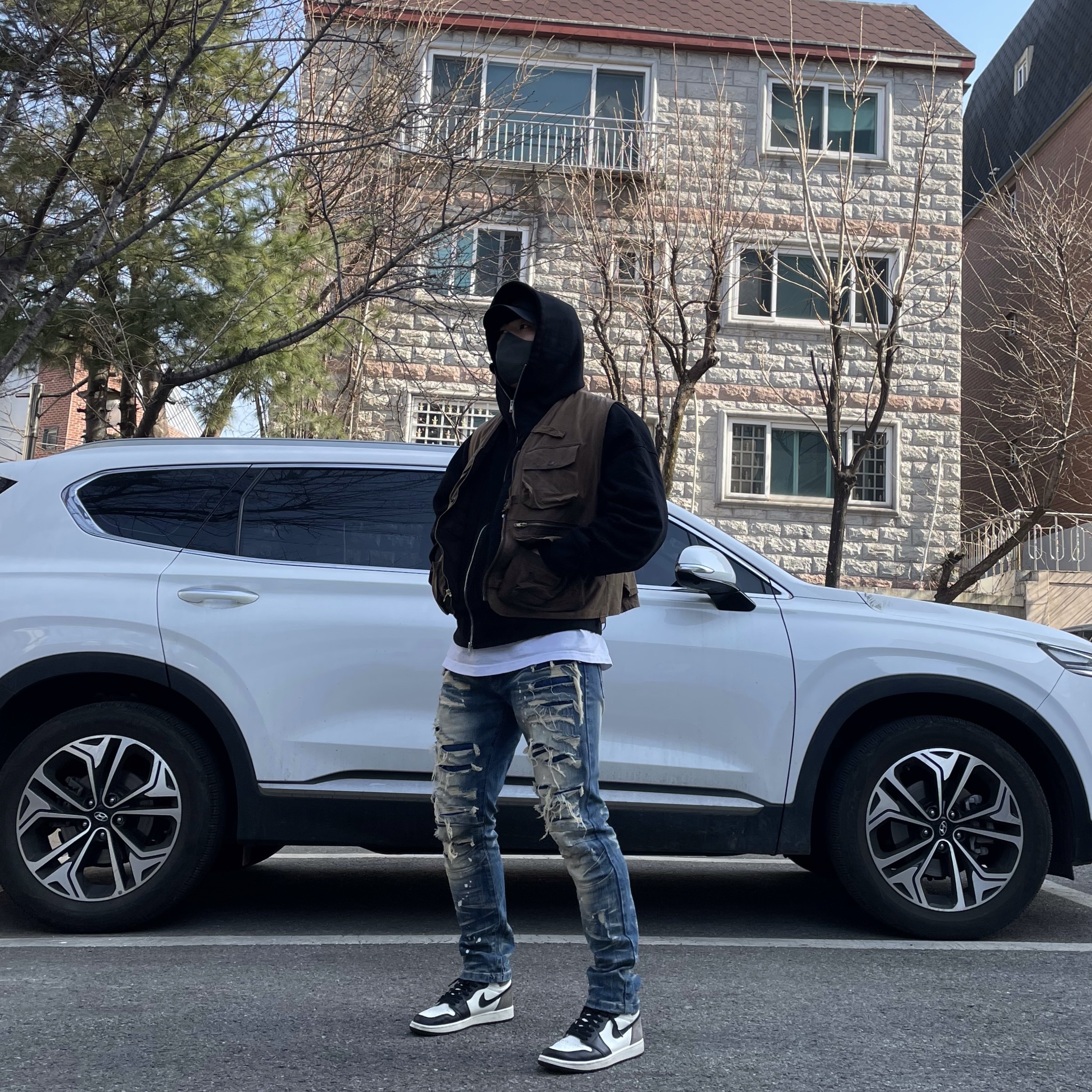 Jordan 1 Retro High OG Black Mocha 착용 스타일 - 1
