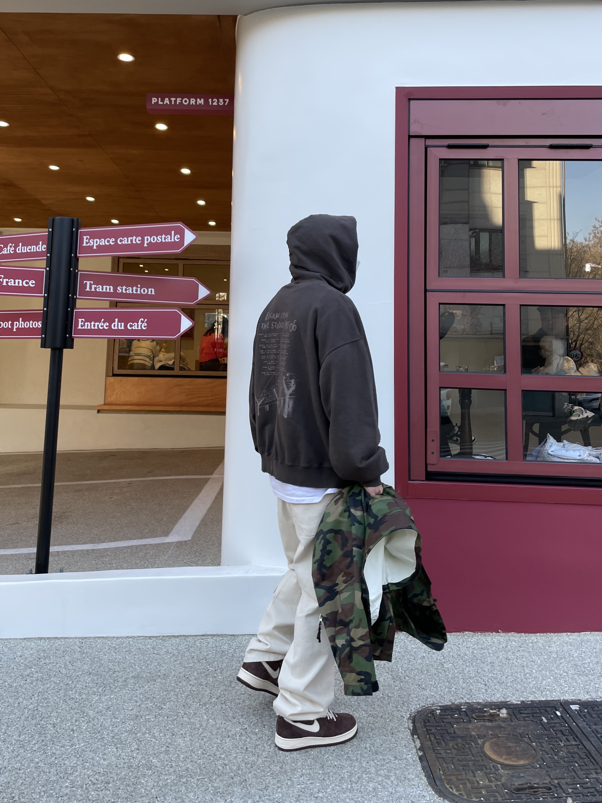 Nike Air Force 1 Mid '07 QS Chocolate 착용 스타일 - 2