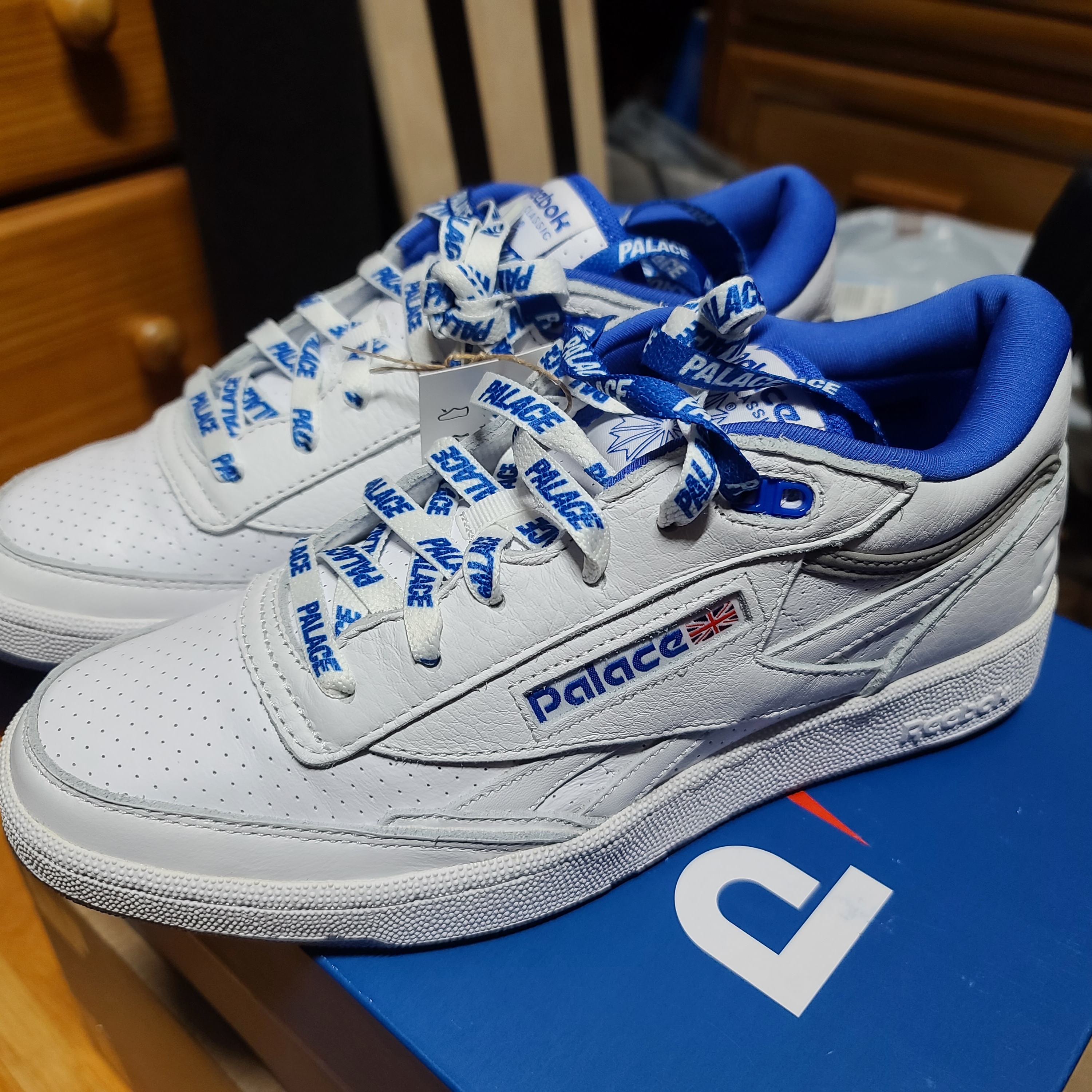 Reebok x Palace Club C Mid II Revenge Footwear White - 23SS 착용 스타일 - 1