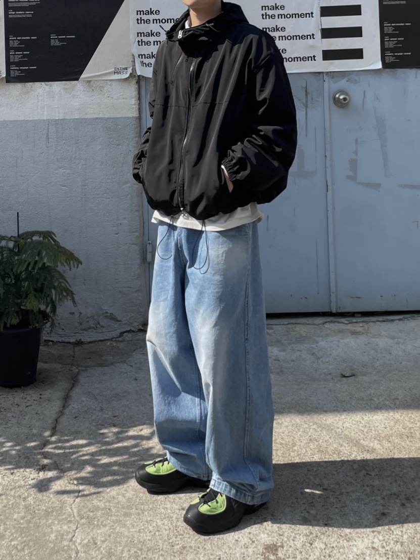 Nike x Stussy Air Penny II Vivid Green and Black, Apple AirPods Max Lightning Silver (Korean Ver.) 착용 스타일 - 2