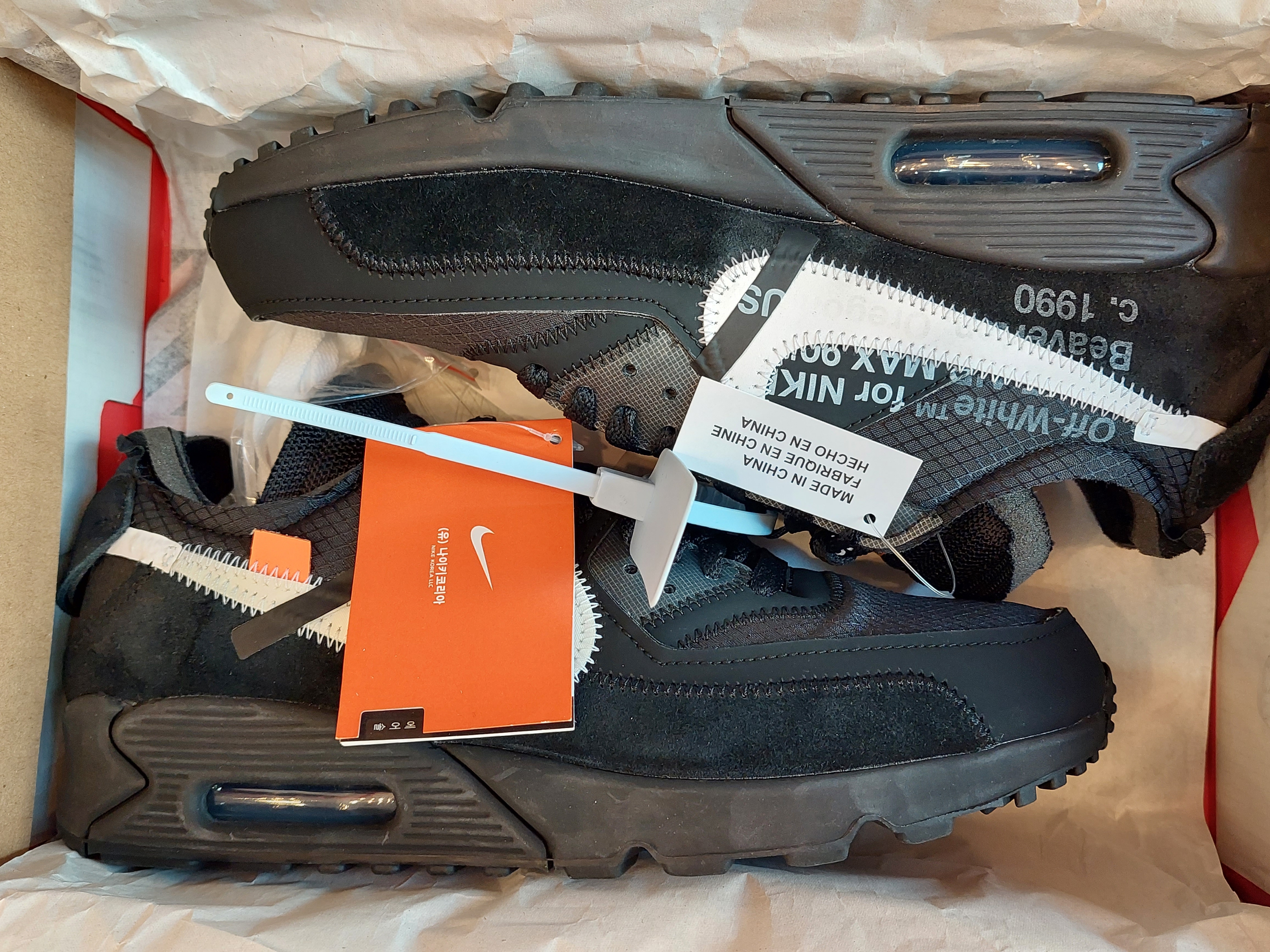 Nike x Off-White Air Max 90 V2 Black White 착용 스타일
