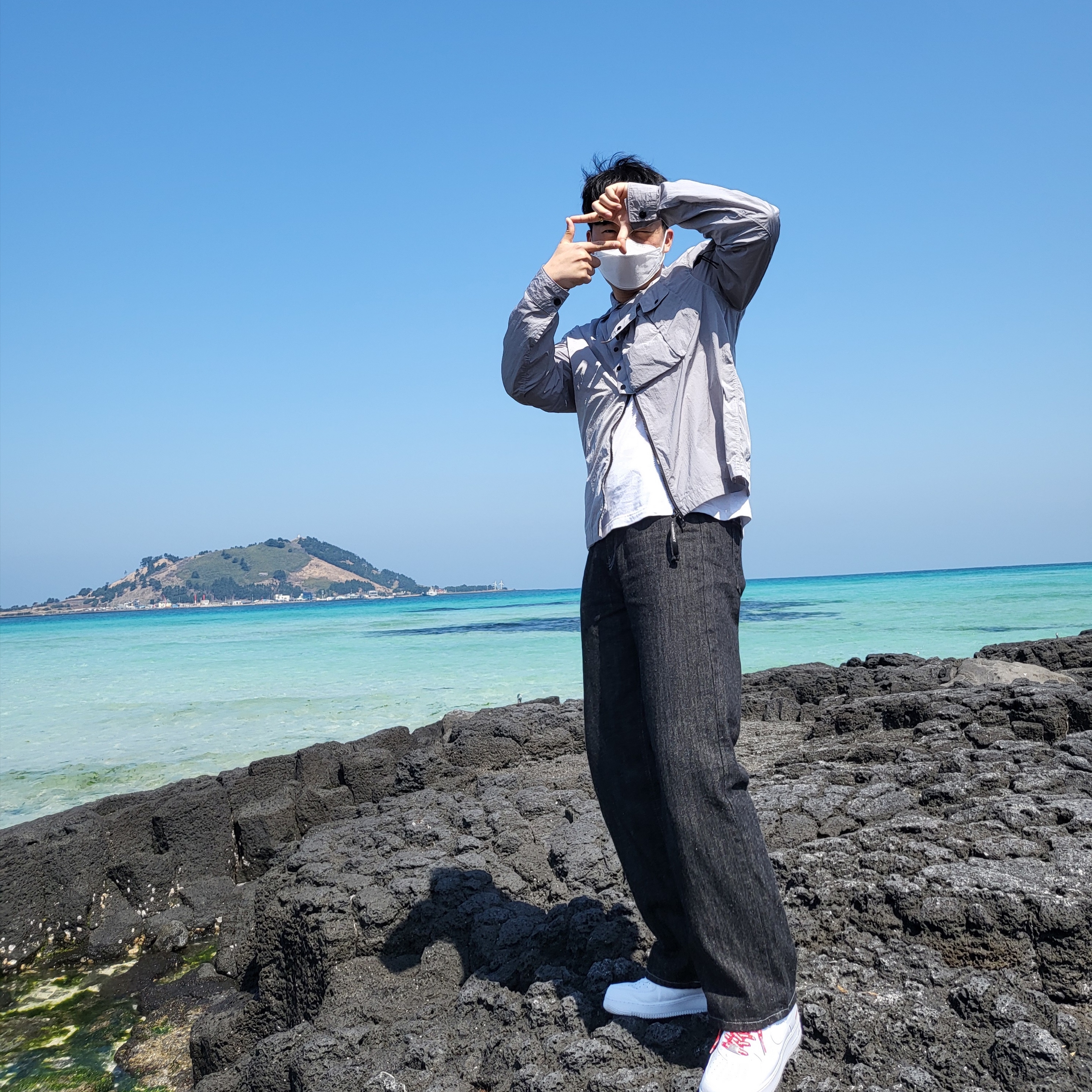 Nike x Supreme Air Force 1 Low White, C.P. Company Chrome-R Fabric Hooded Overshirt Griffin Grey - 22SS 착용 스타일