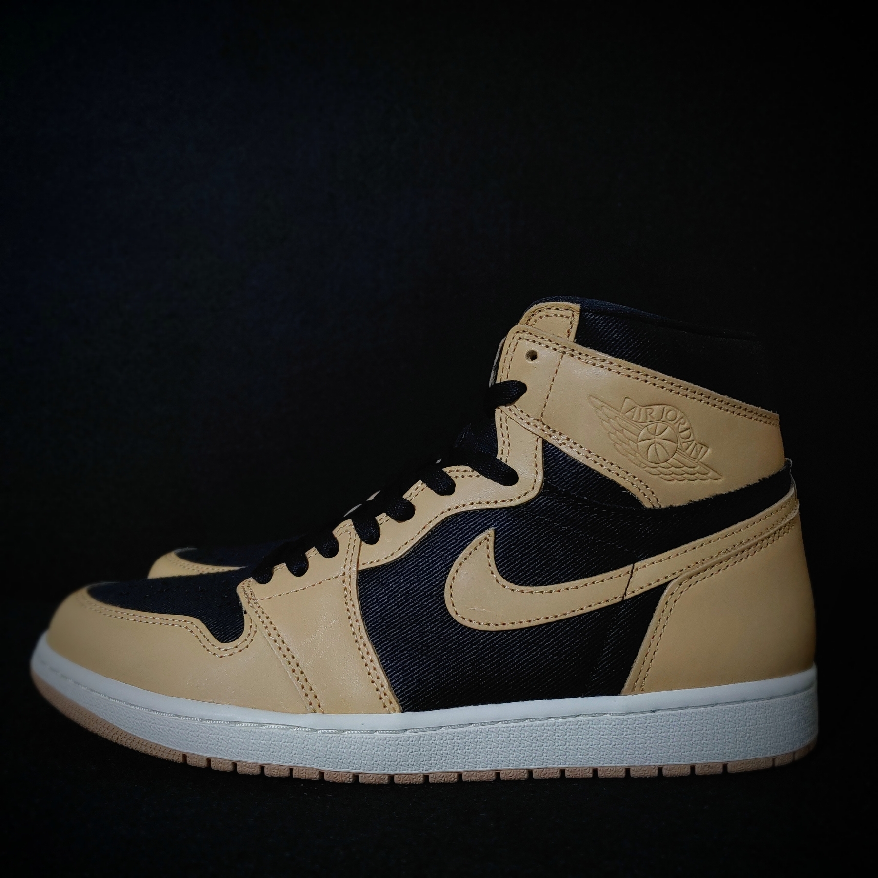 Jordan 1 Retro High OG Vachetta Tan 착용 스타일 - 2