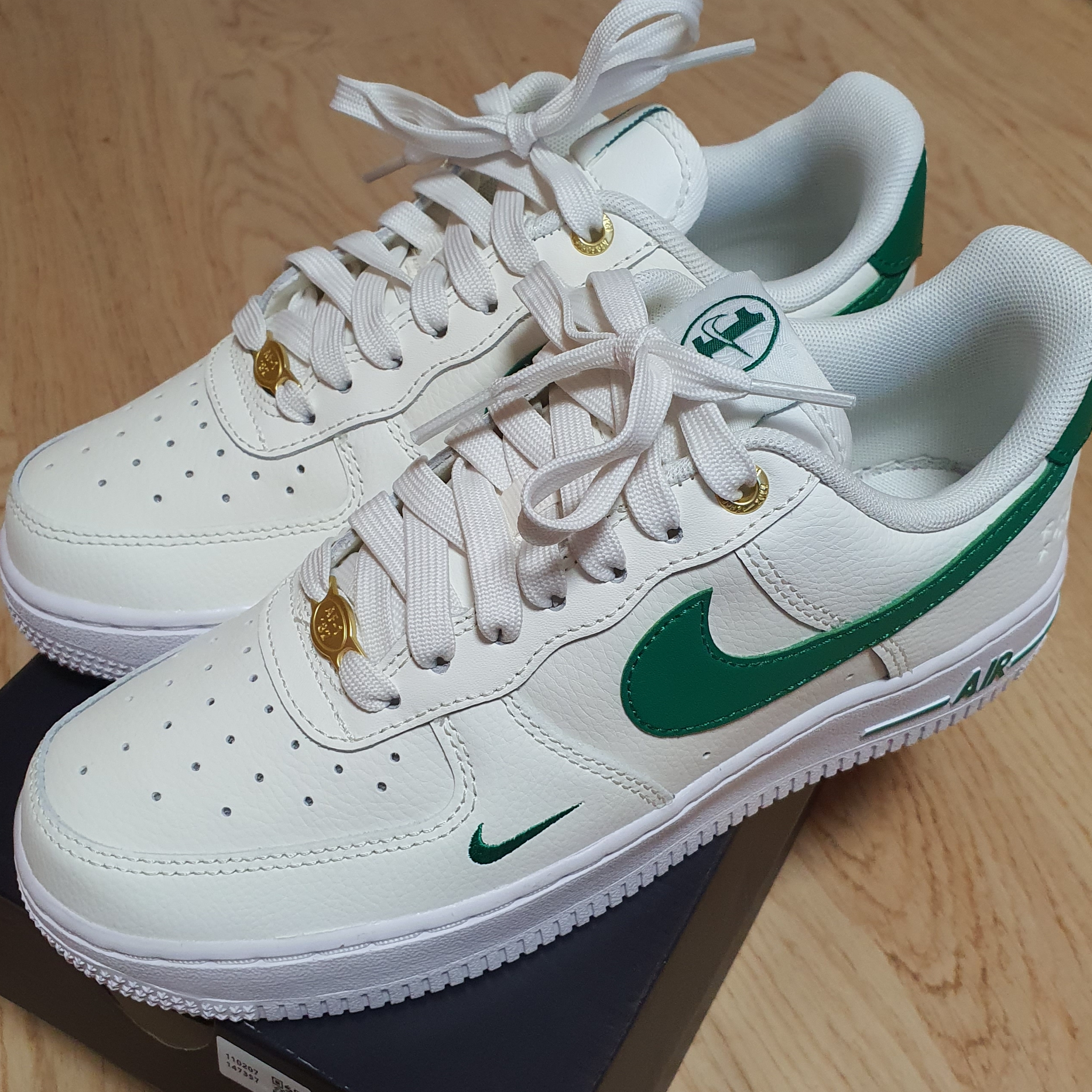 (W) Nike Air Force 1 '07 SE 40th Anniversary Join Forces Sail Malachite 착용 스타일 - 2
