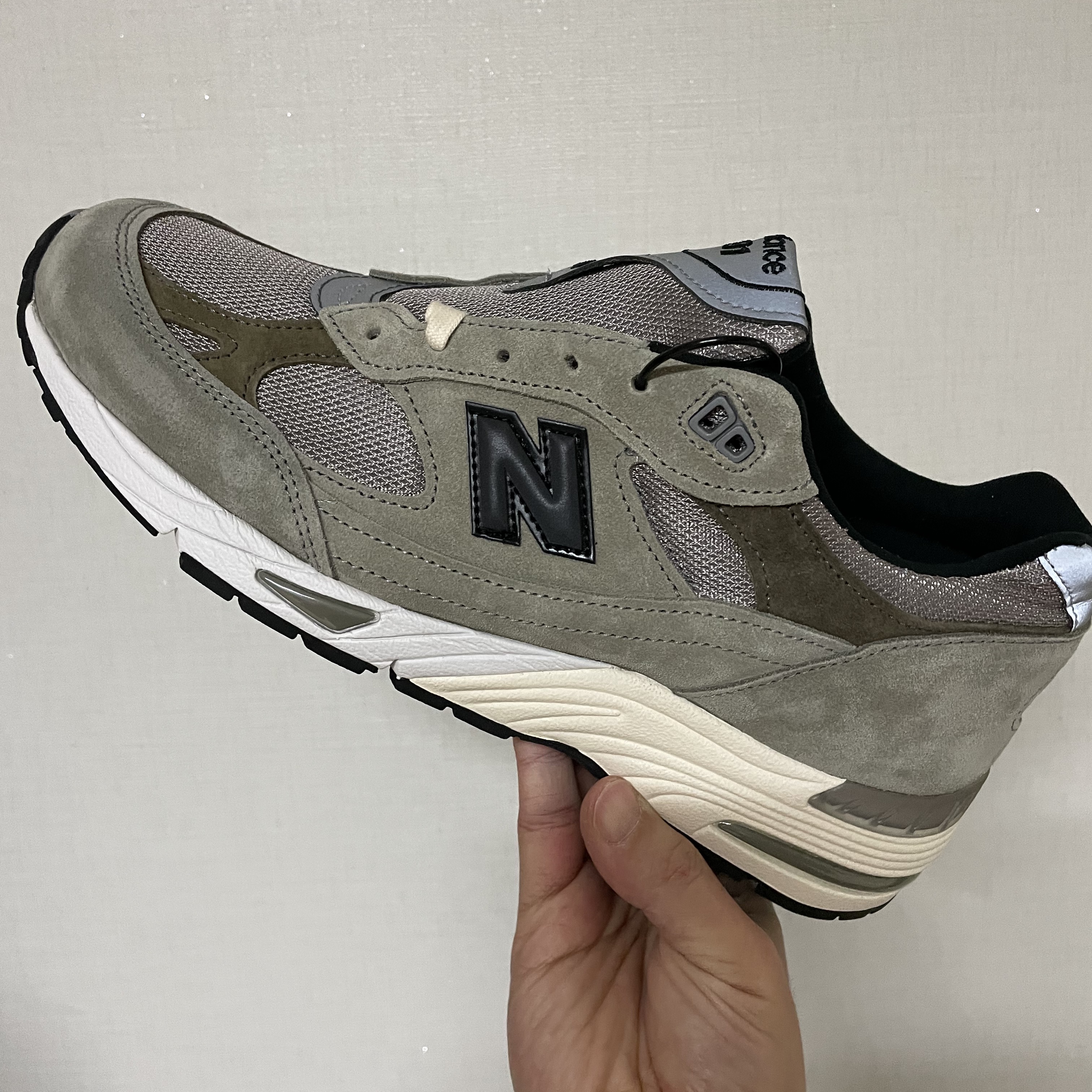New Balance x JJJJound 991 Made in UK Grey 착용 스타일 - 4