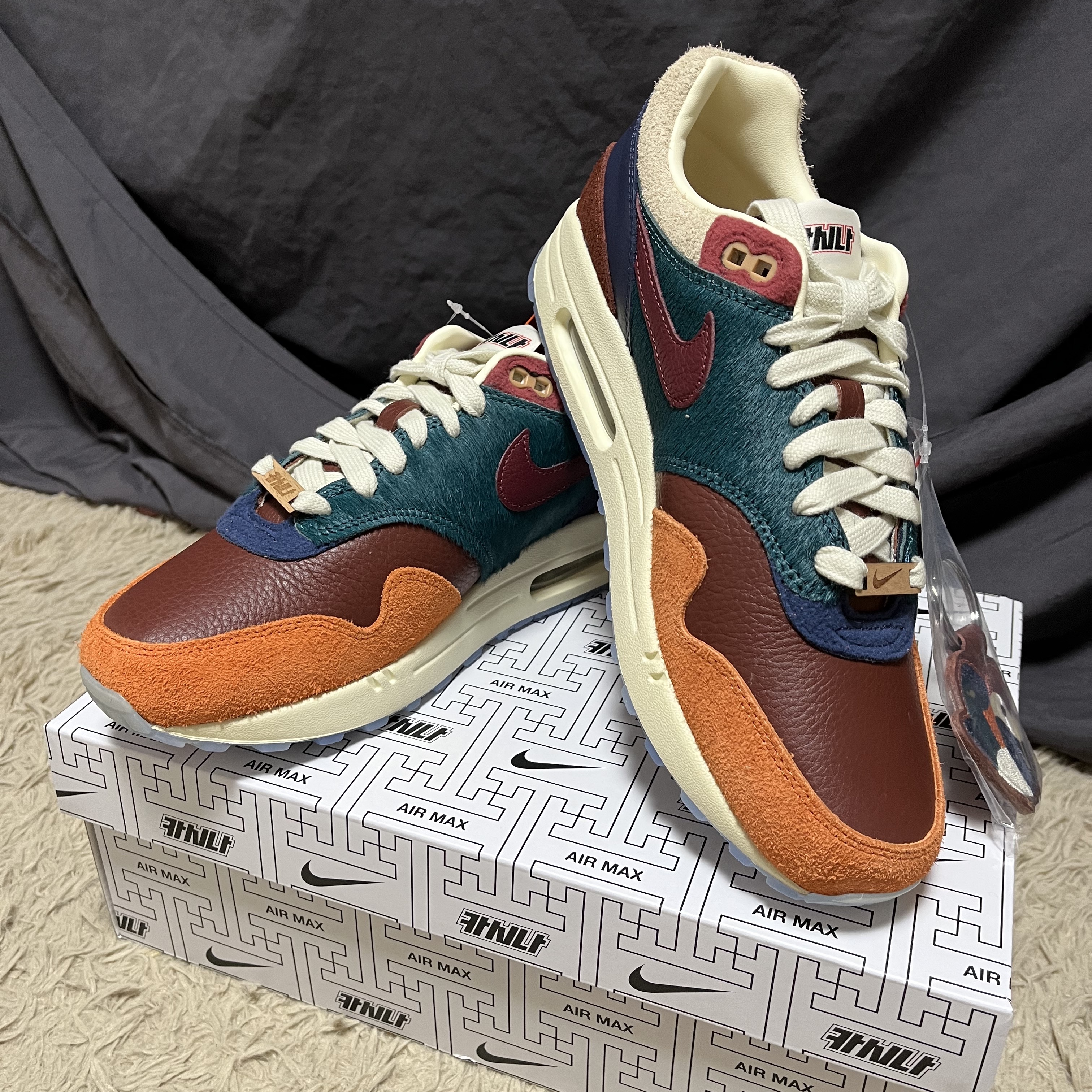 Nike x Kasina Air Max 1 SP Won-Ang Orange 착용 스타일 - 1