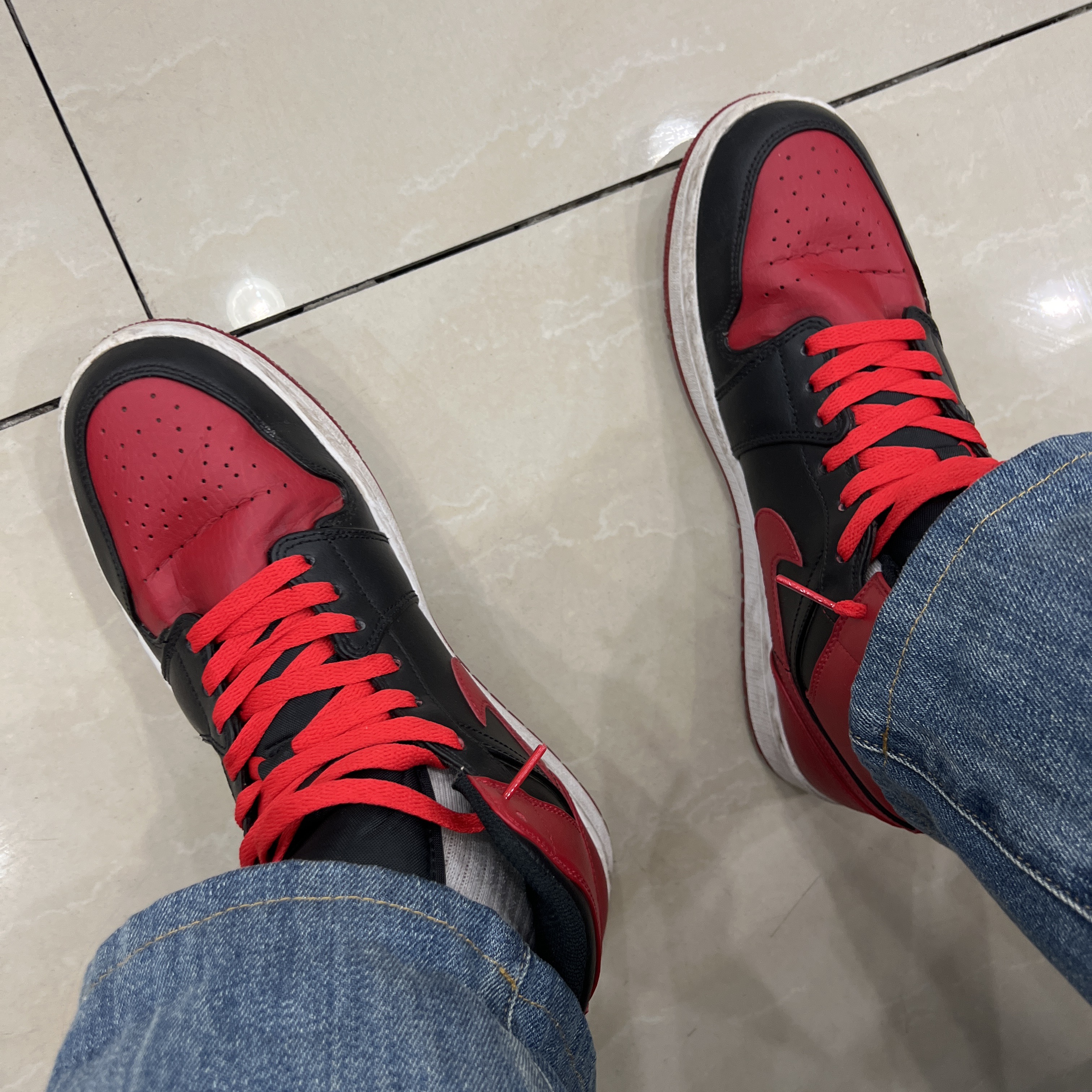 Jordan 1 Mid Bred Banned 2020 착용 스타일 - 2