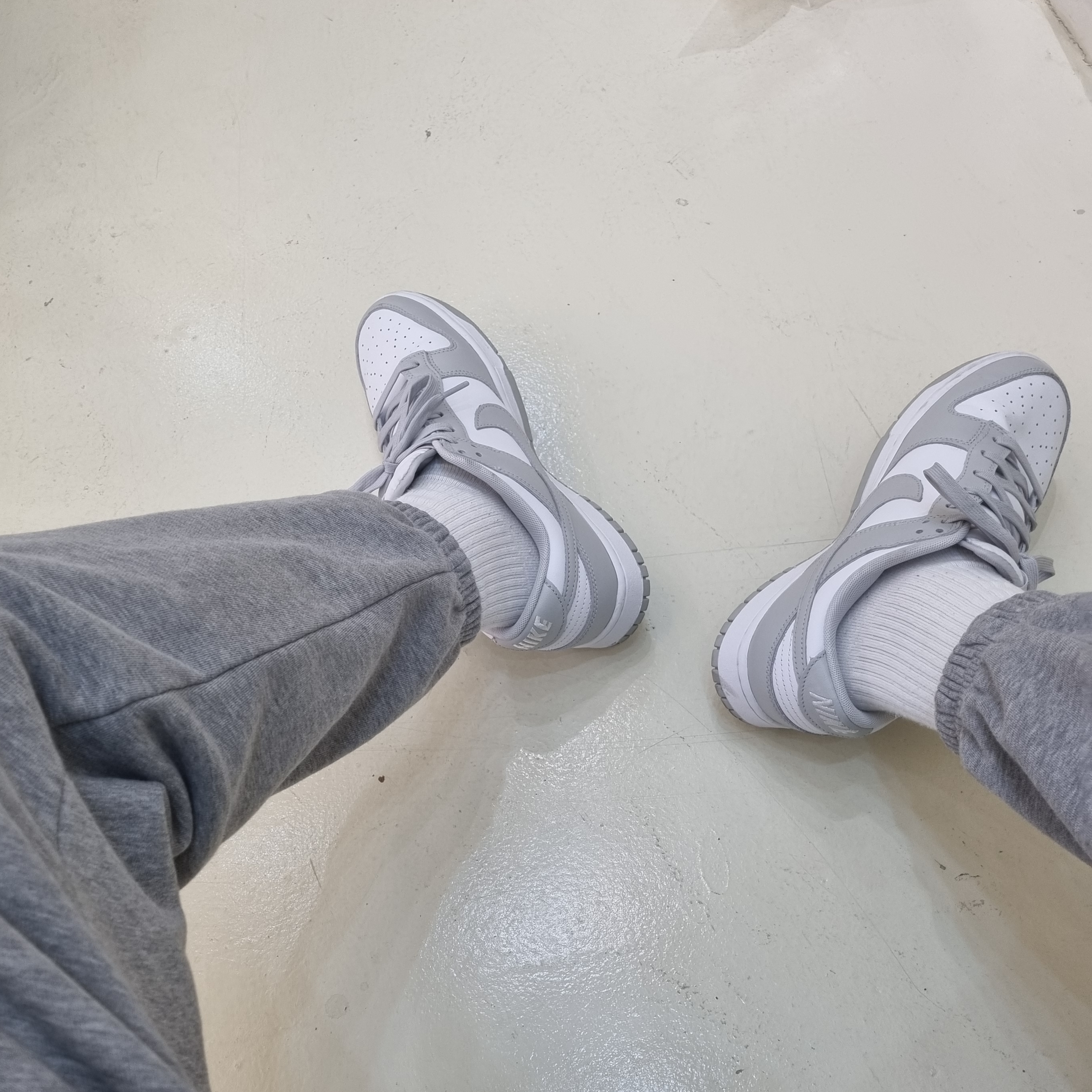 Nike Dunk Low Retro Grey Fog 착용 스타일 - 2