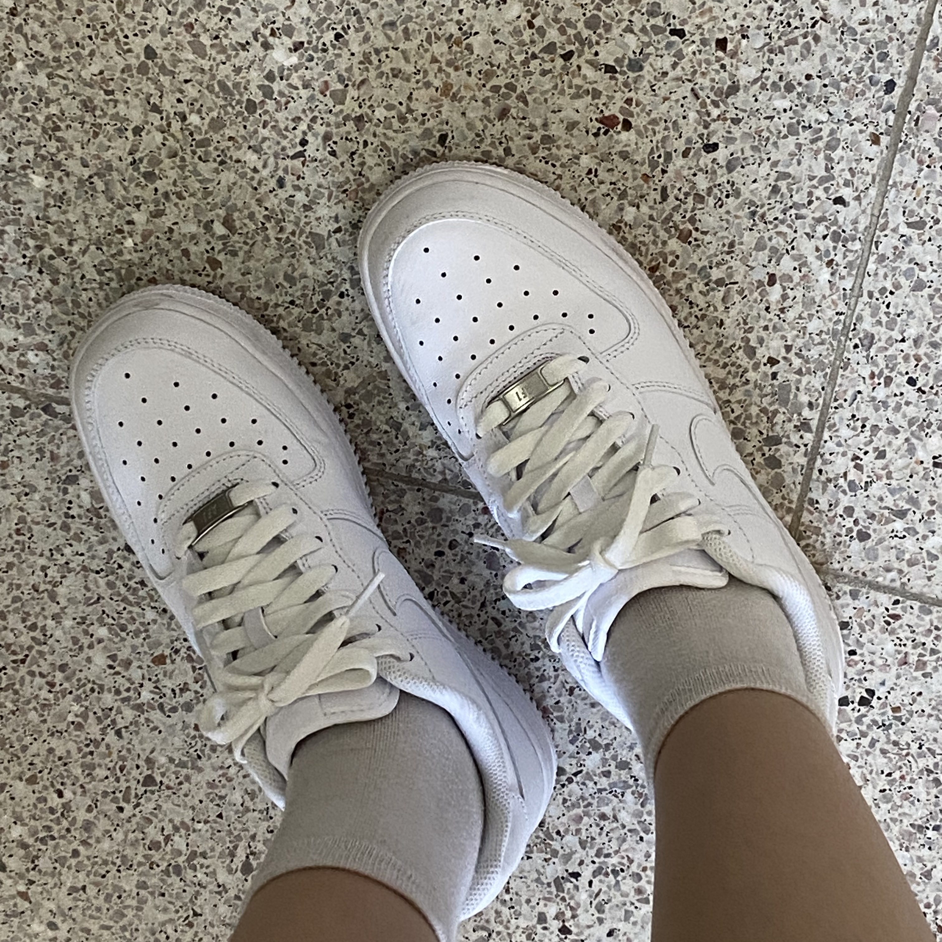 Nike Air Force 1 '07 Low White 착용 스타일