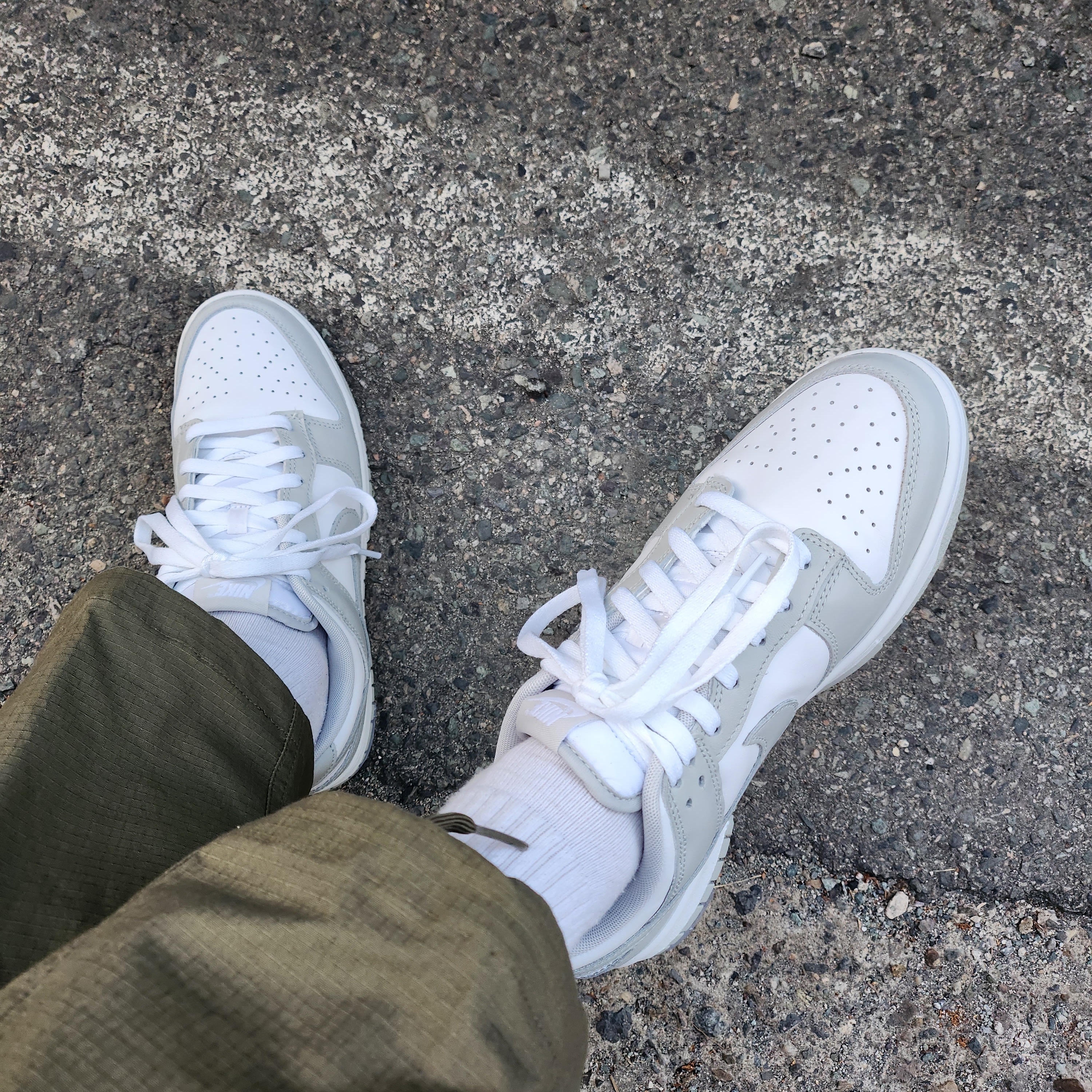 Nike Dunk Low Retro Grey Fog, Nike SB Kearny Skate Cargo Pants Medium Olive - Asia 착용 스타일 - 2