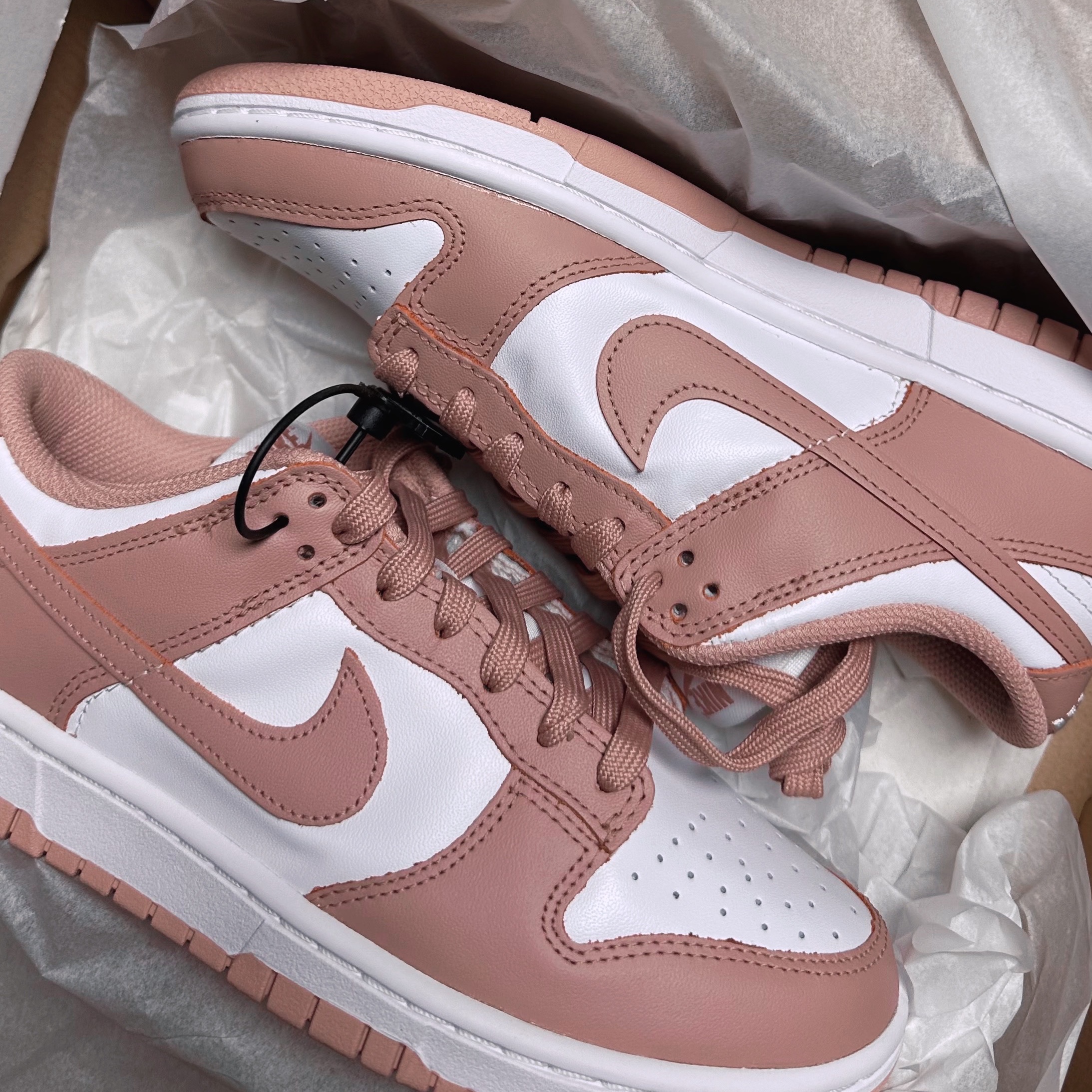(W) Nike Dunk Low Rose Whisper 착용 스타일