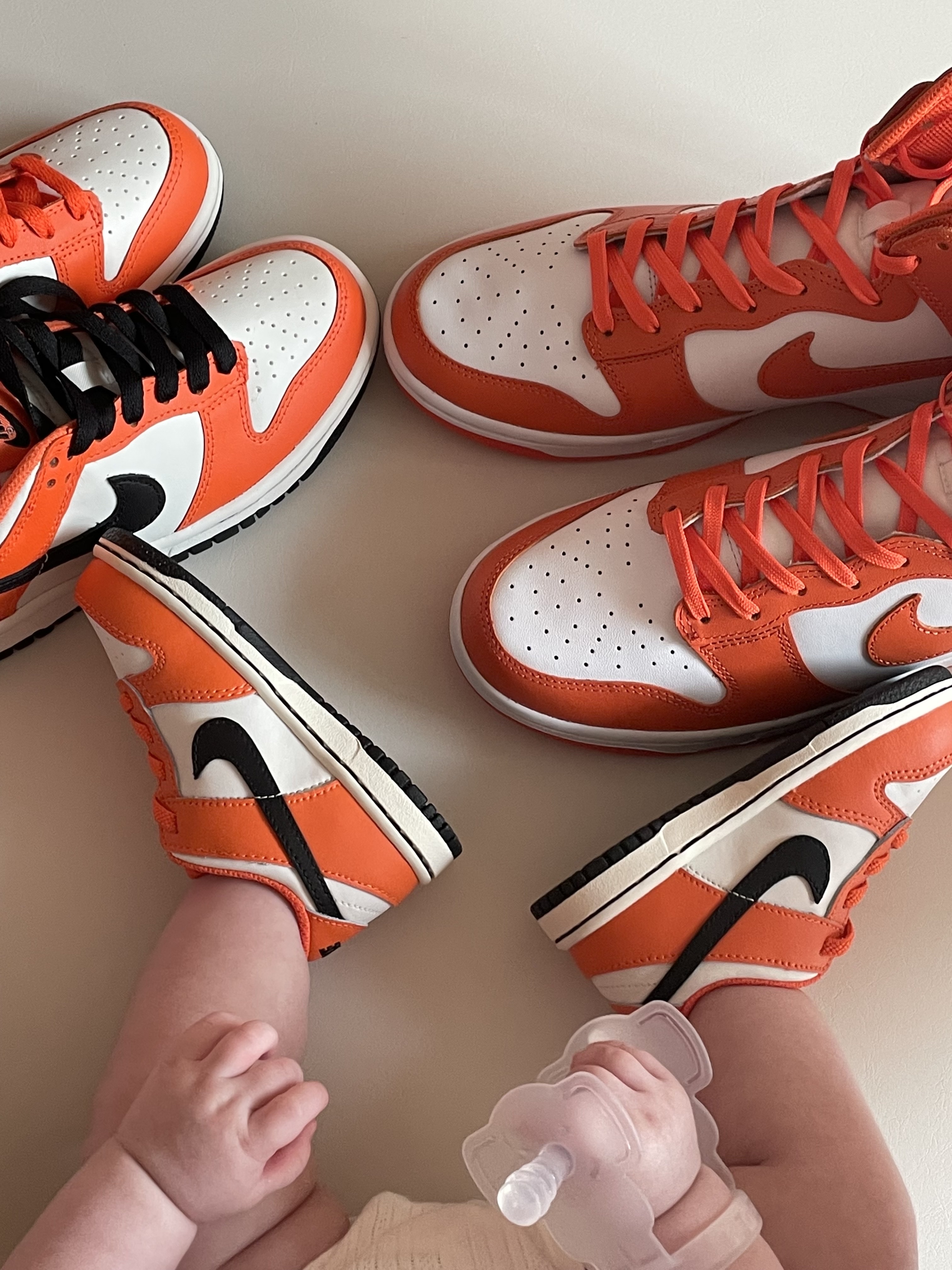Nike Dunk High Retro Orange Blaze, (TD) Nike Dunk Low Safety Orange 착용 스타일 - 1