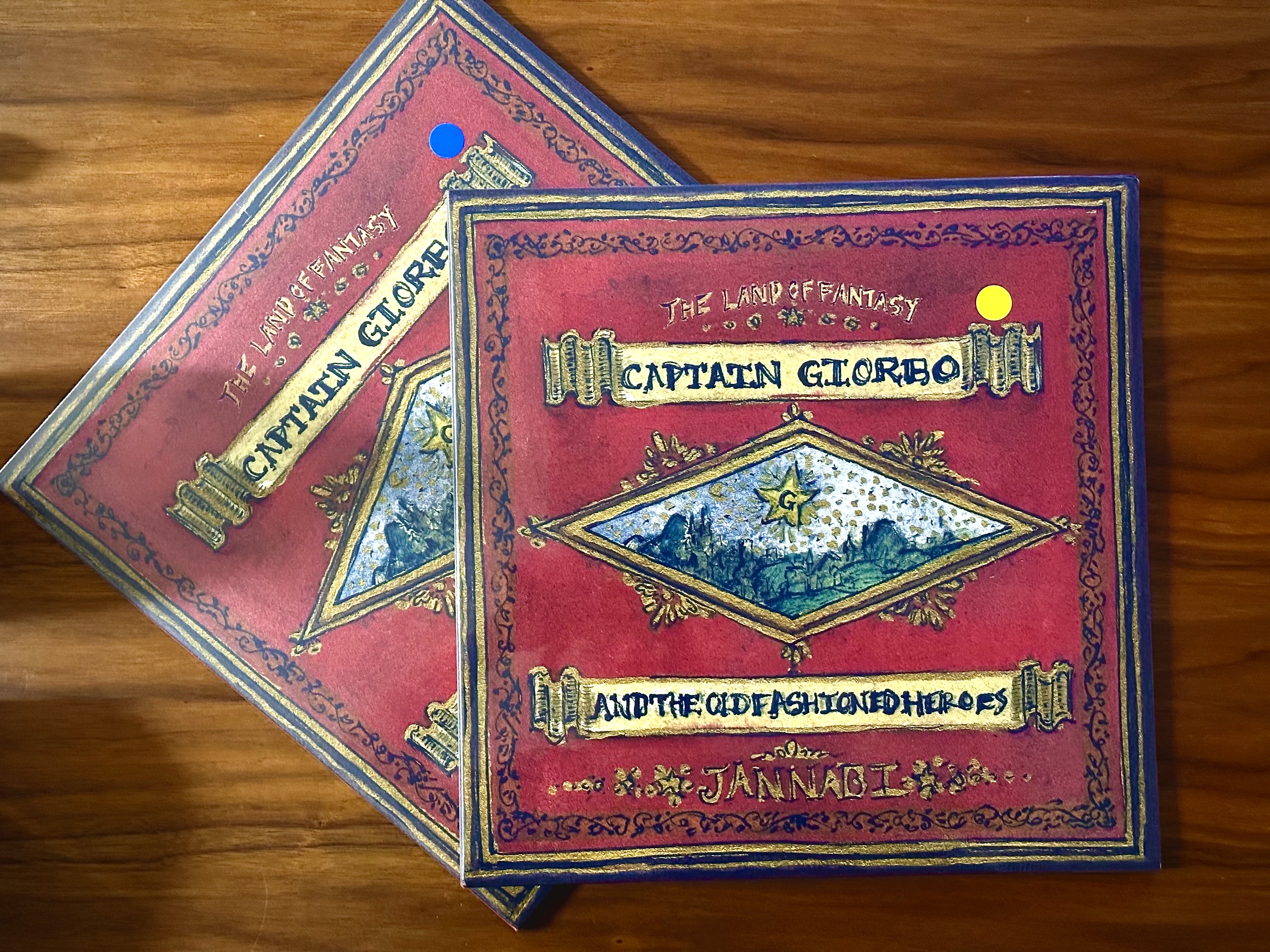 Jannabi The Land of Fantasy LP Clear Blue & Yellow Splatter Mix, Jannabi The Land of Fantasy LP Clear Yellow 착용 스타일
