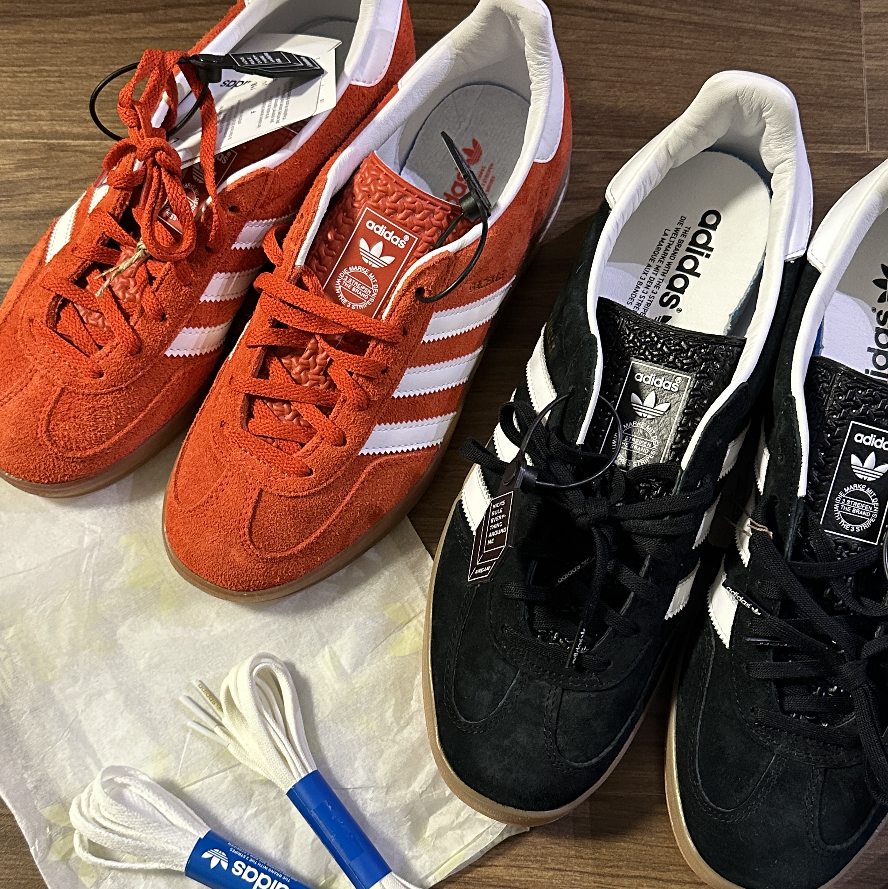 (W) Adidas Gazelle Indoor Bold Orange Cloud White 착용 스타일