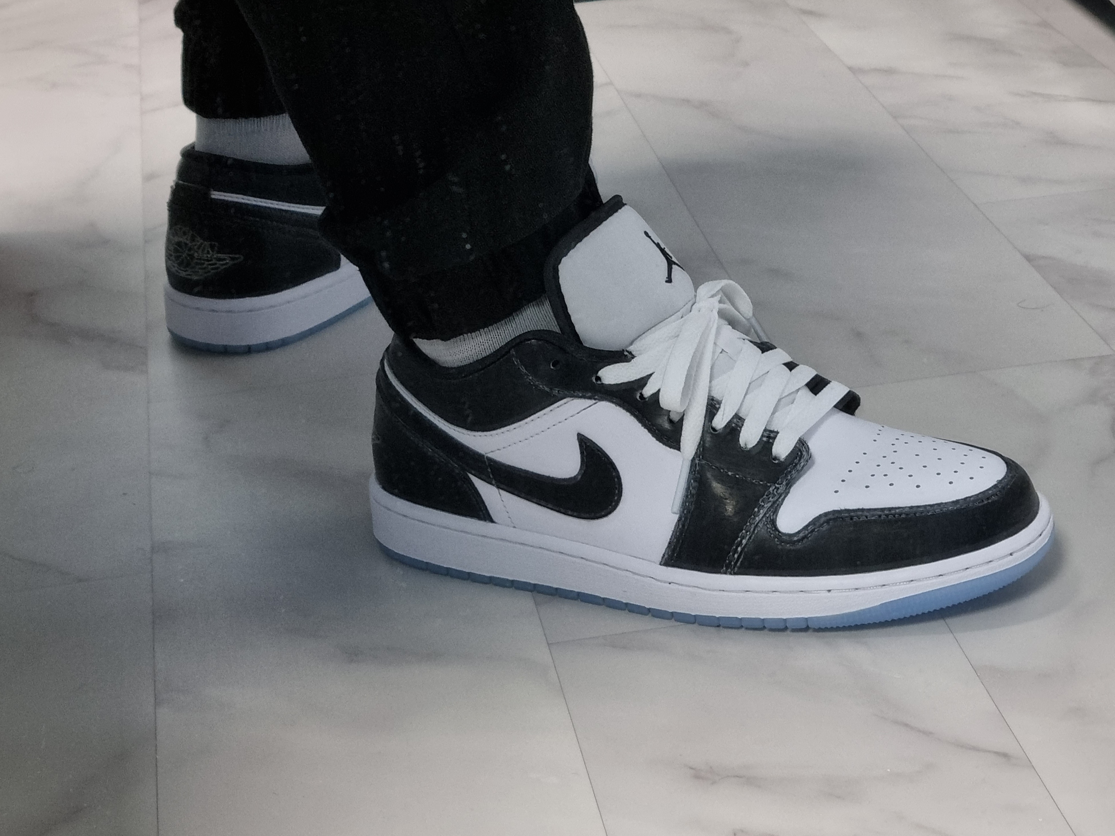 Jordan 1 Low SE Concord 착용 스타일 - 4