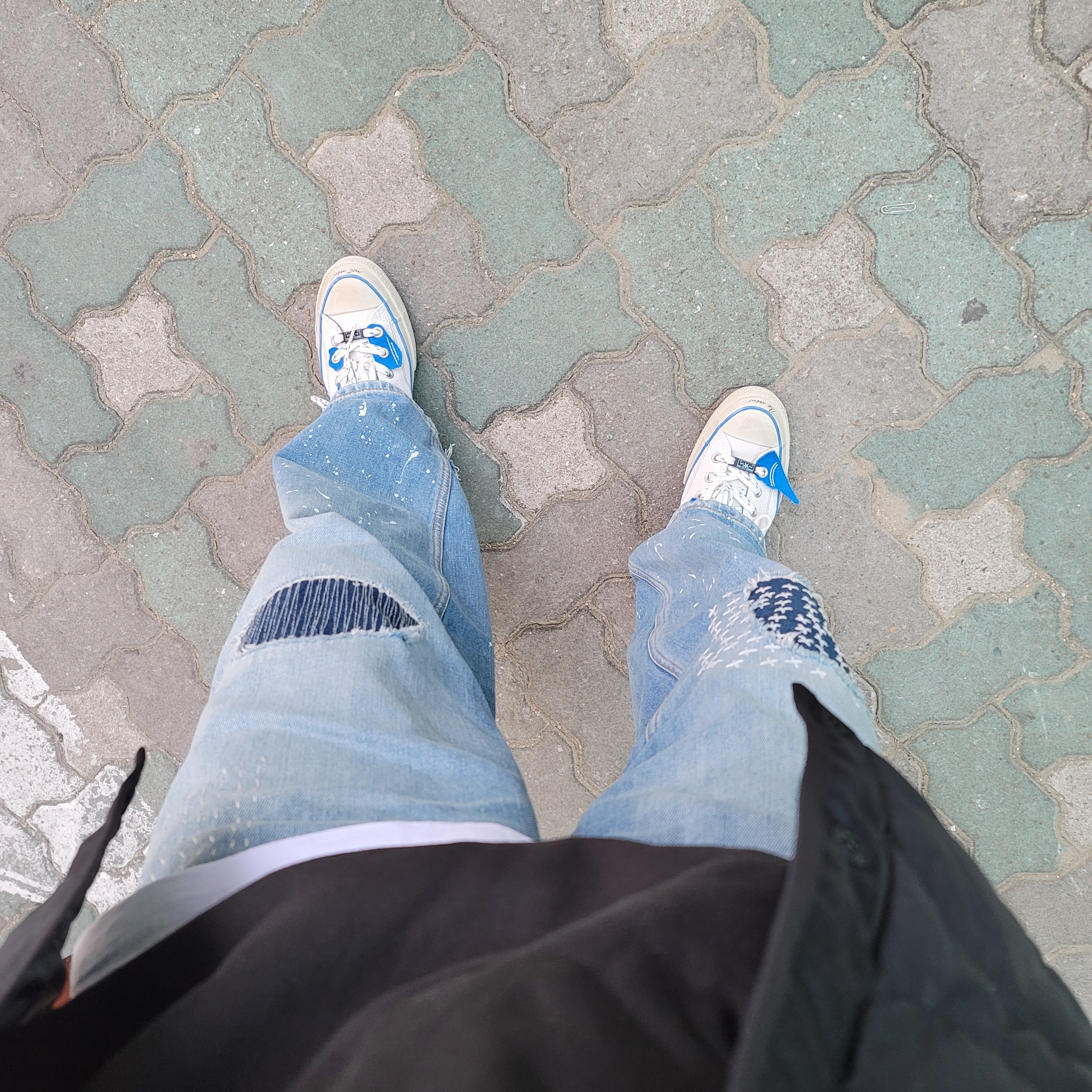 Converse x Ader Error Chuck 70 High White, Zara x Ader Error Patchwork Jeans Blue 착용 스타일