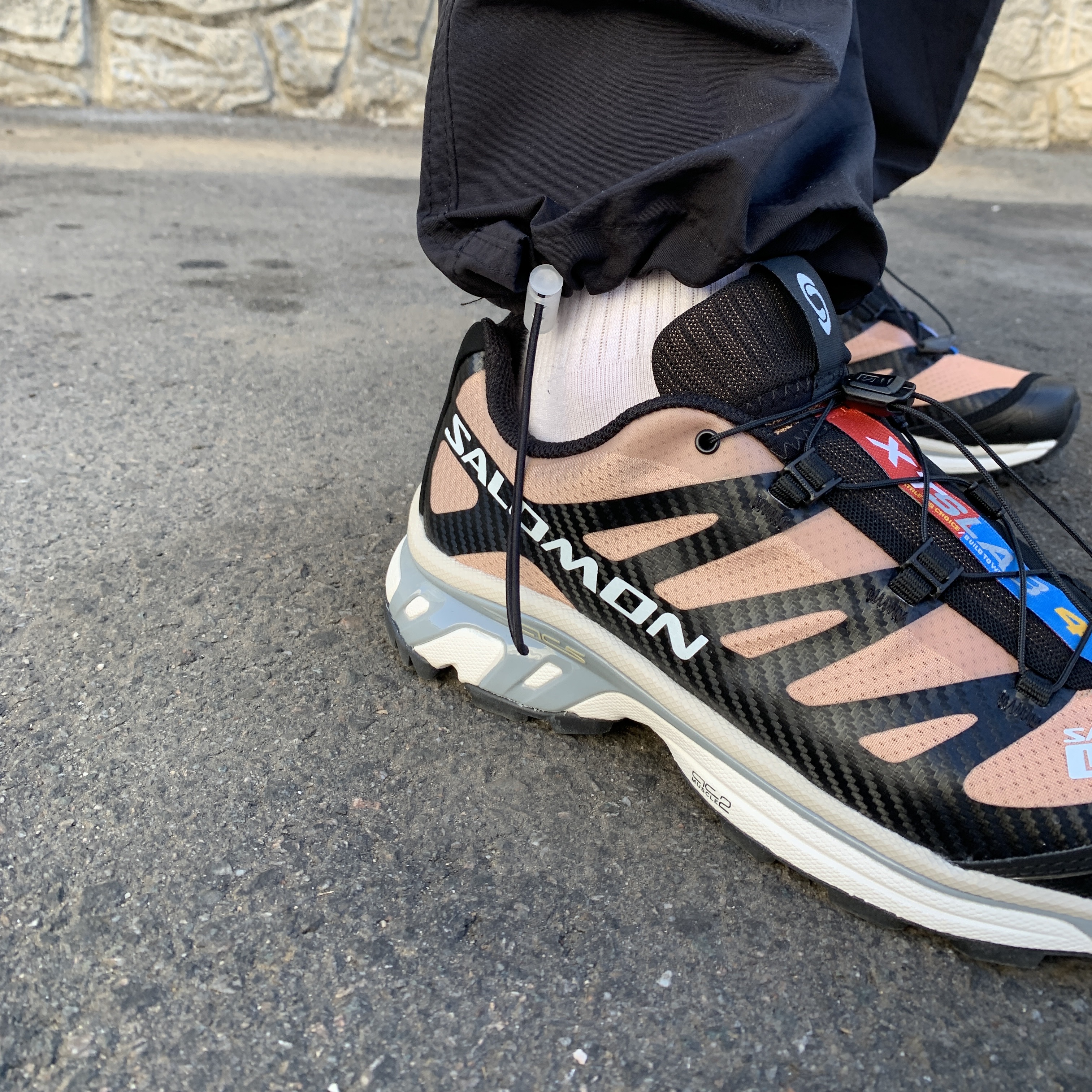 Salomon XT-4 Tobacco Brown 착용 스타일 - 3
