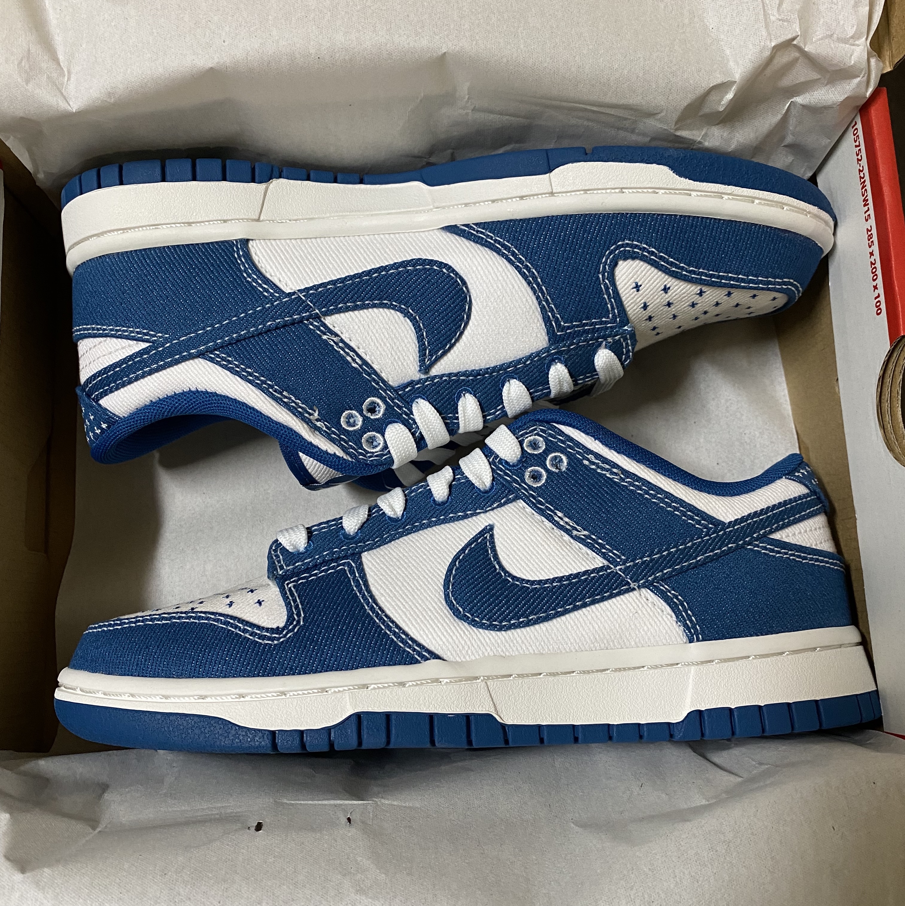 Nike Dunk Low Retro SE Industrial Blue 착용 스타일